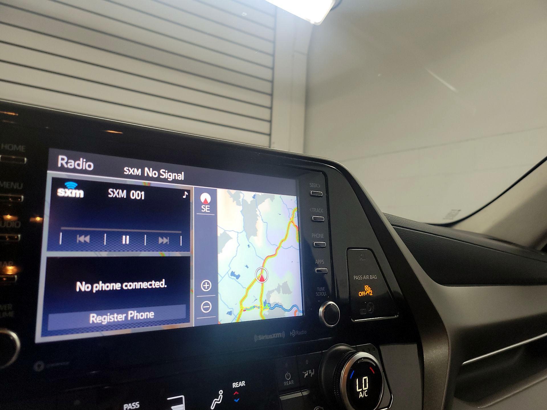 Thumbnail: 2021 Toyota Highlander - 14