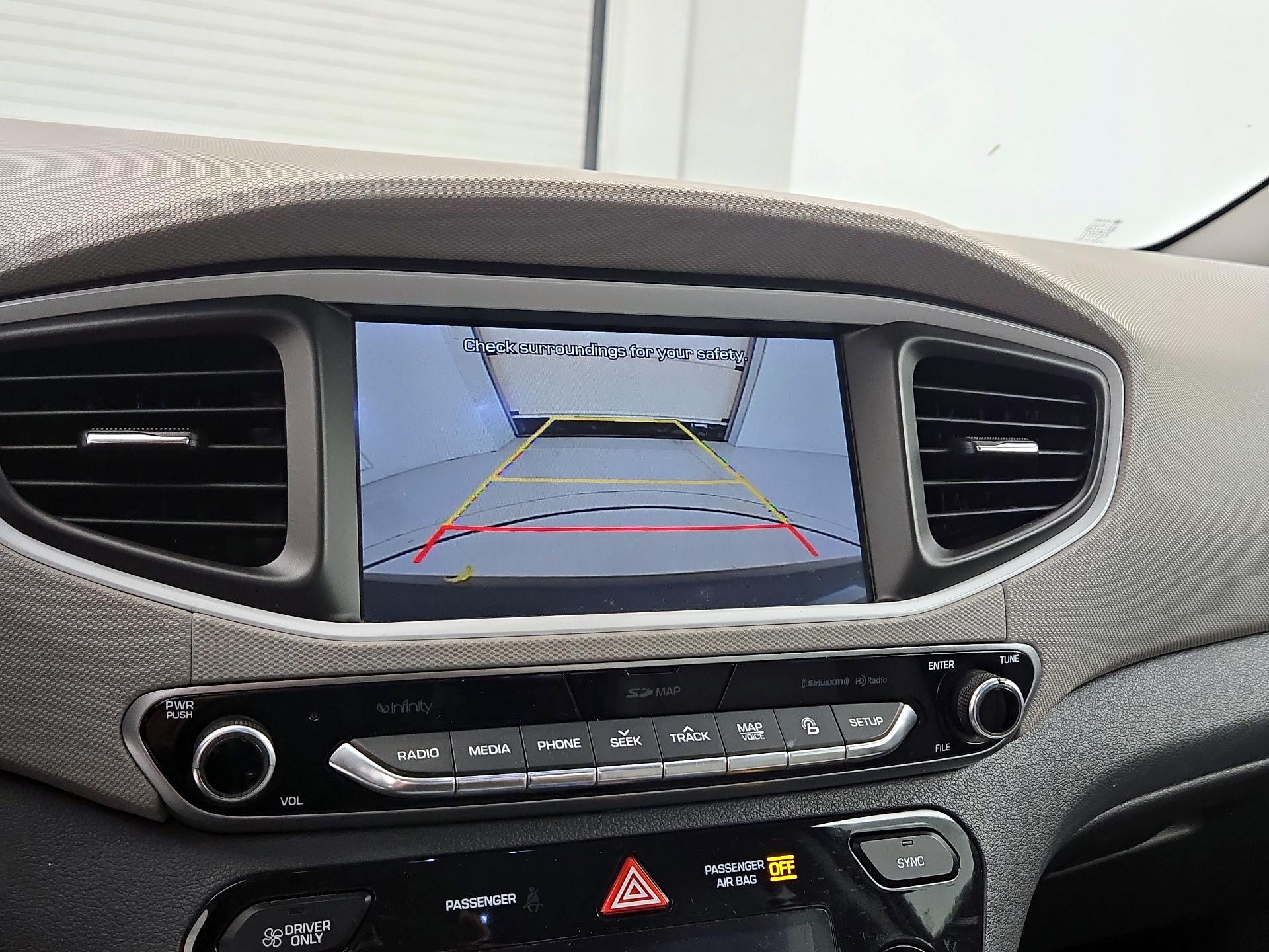 Thumbnail: 2017 Hyundai Ioniq - 15