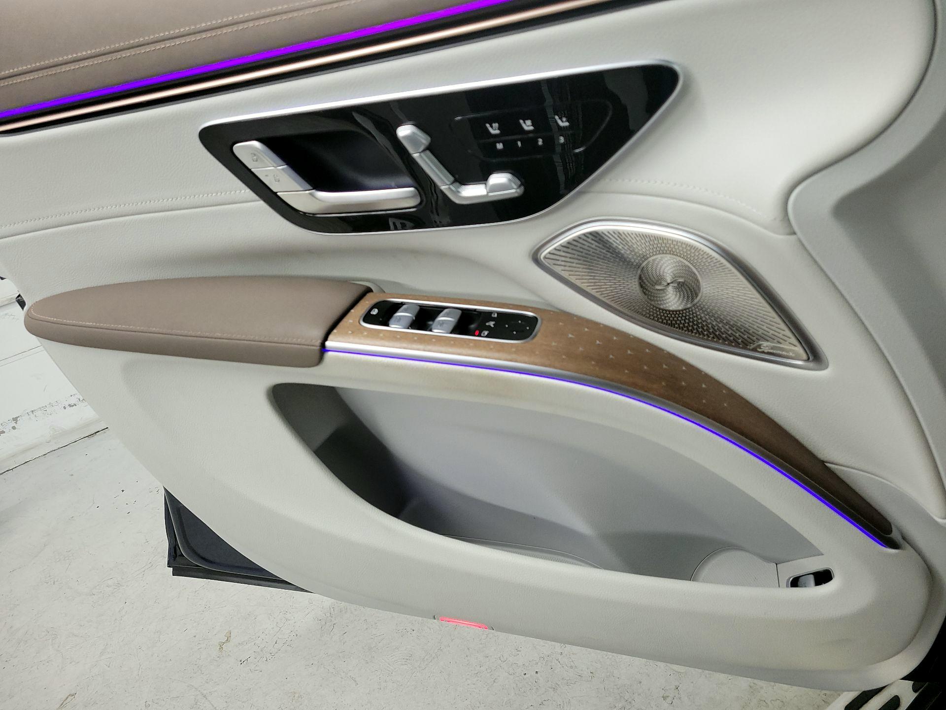 Thumbnail: 2023 Mercedes-Benz EQS - 12