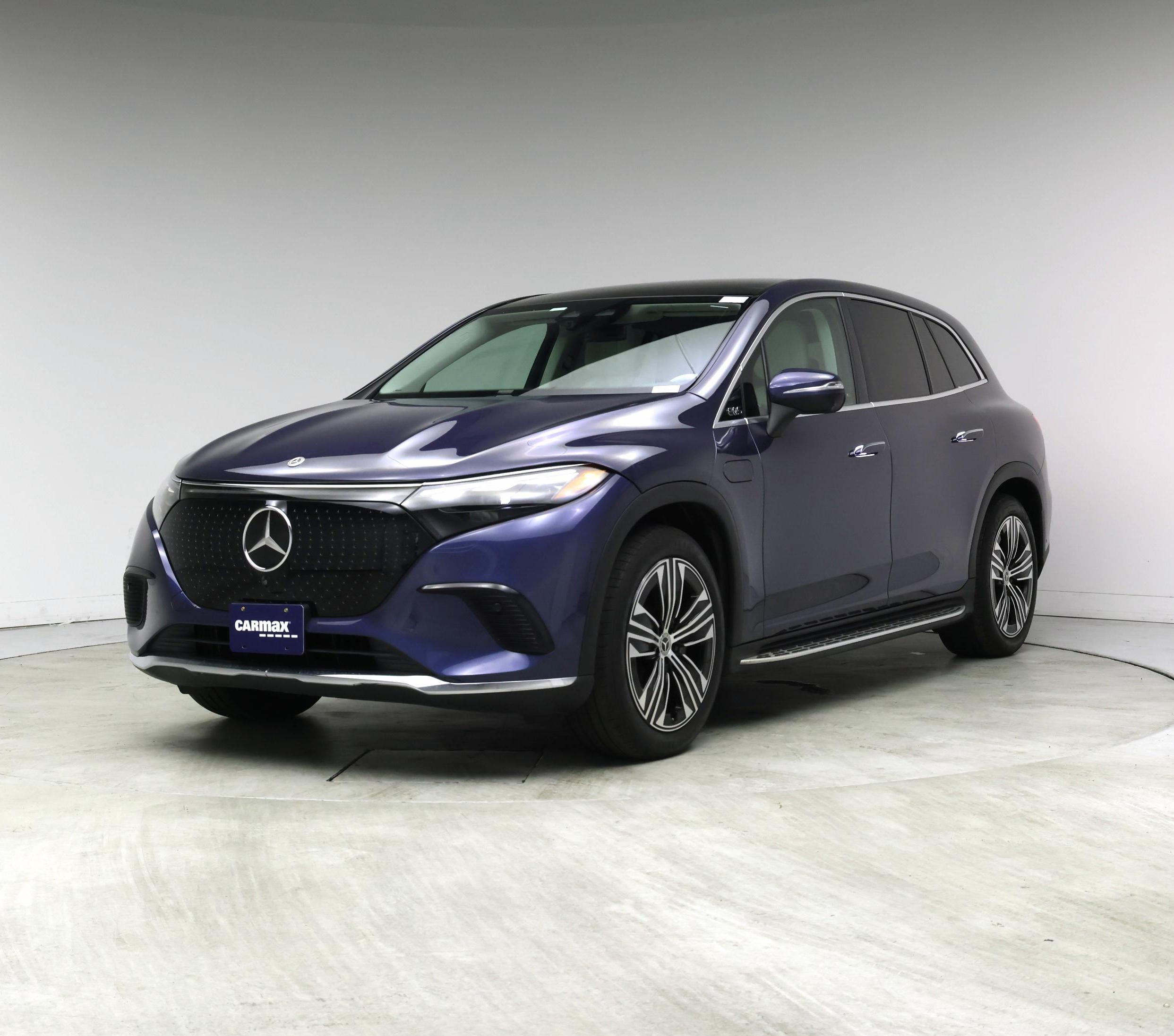 Thumbnail: 2023 Mercedes-Benz EQS - 4