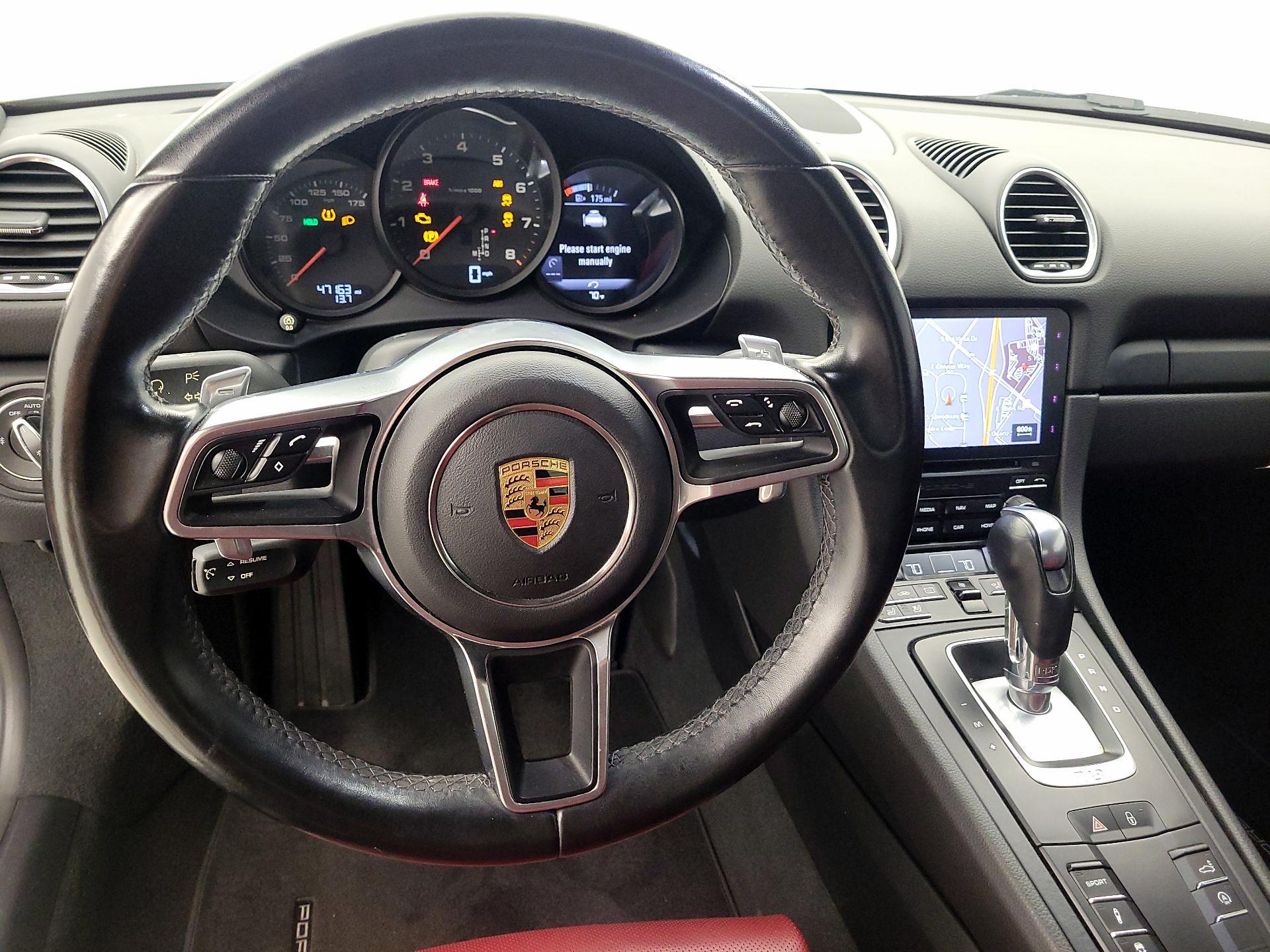 Thumbnail: 2018 Porsche 718 Cayman - 10