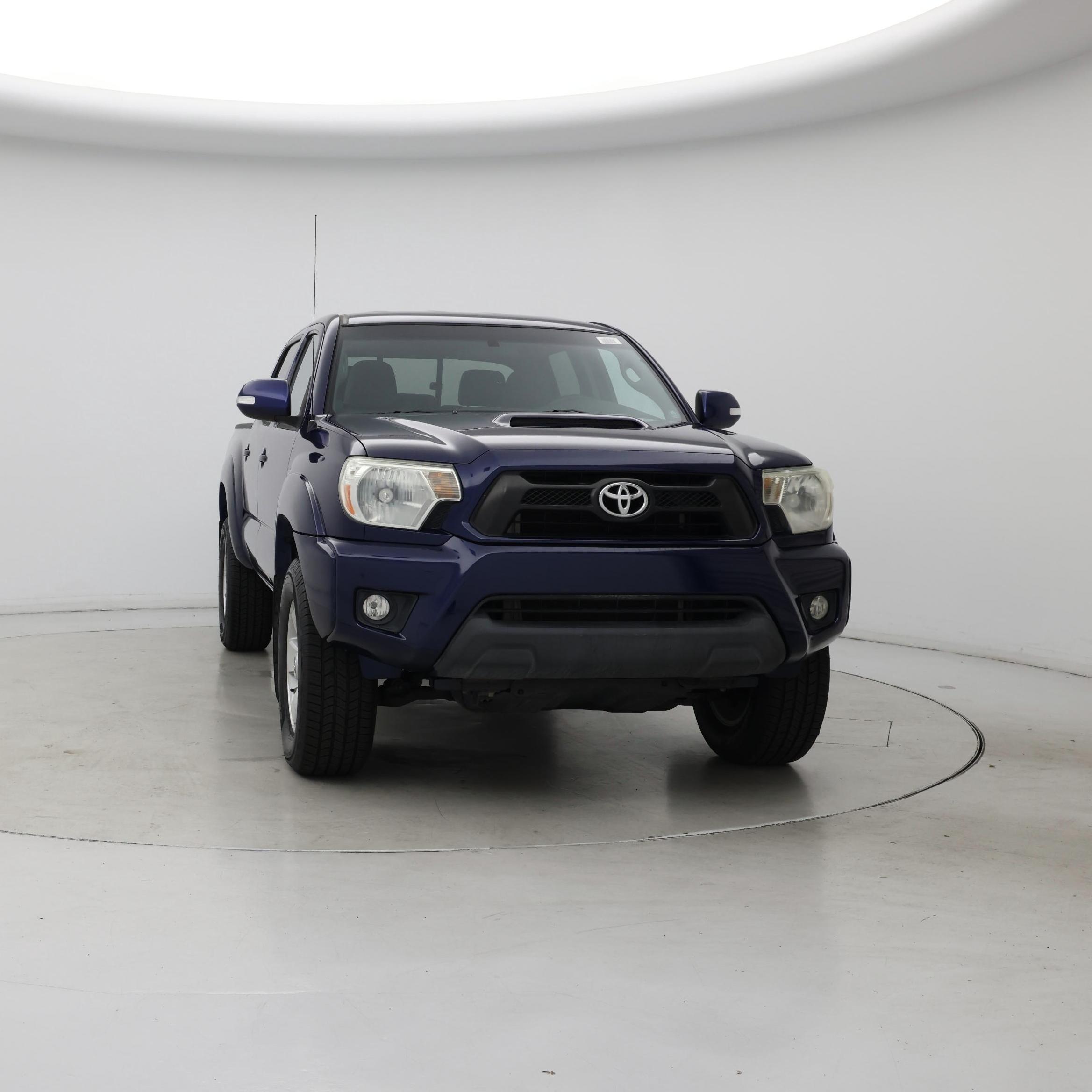 Thumbnail: 2015 Toyota Tacoma - 5