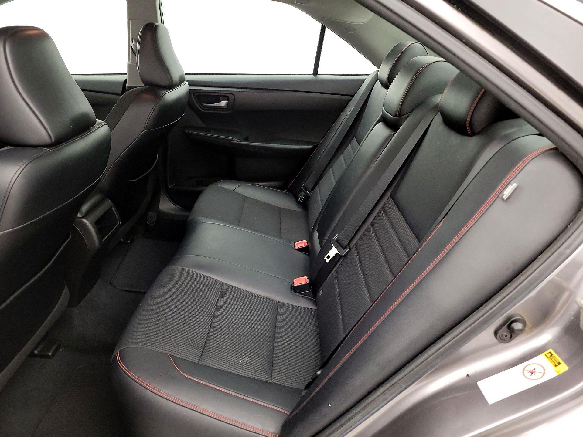 Thumbnail: 2016 Toyota Camry - 19