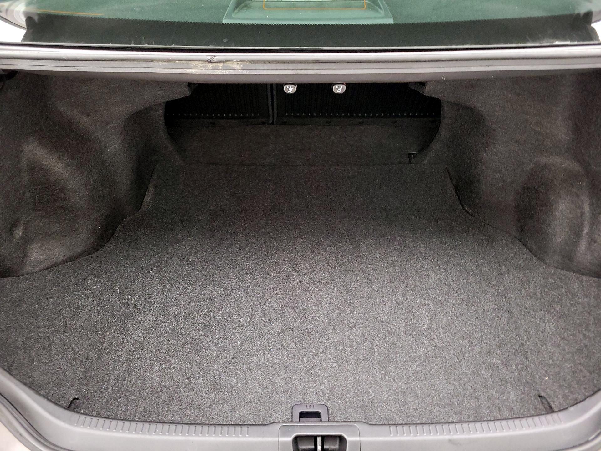 Thumbnail: 2016 Toyota Camry - 20
