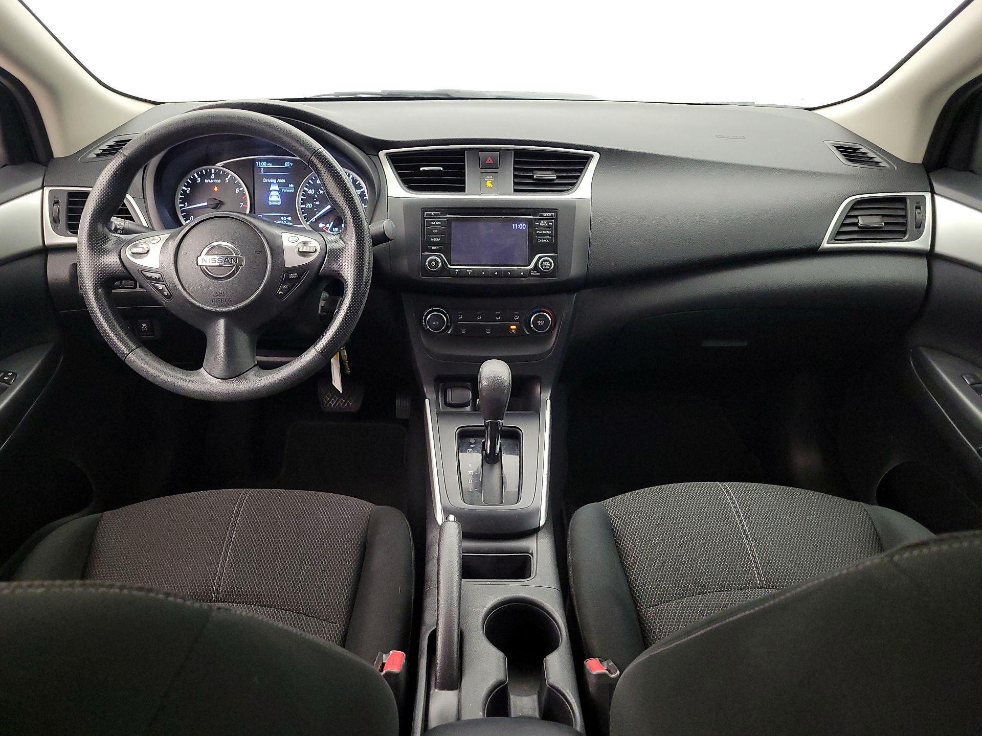 Thumbnail: 2018 Nissan Sentra - 9