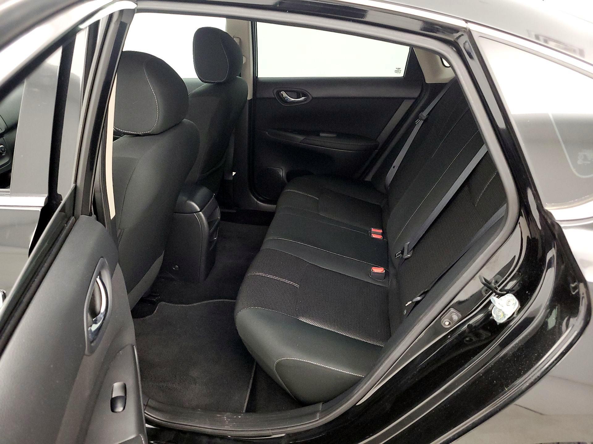 Thumbnail: 2018 Nissan Sentra - 19