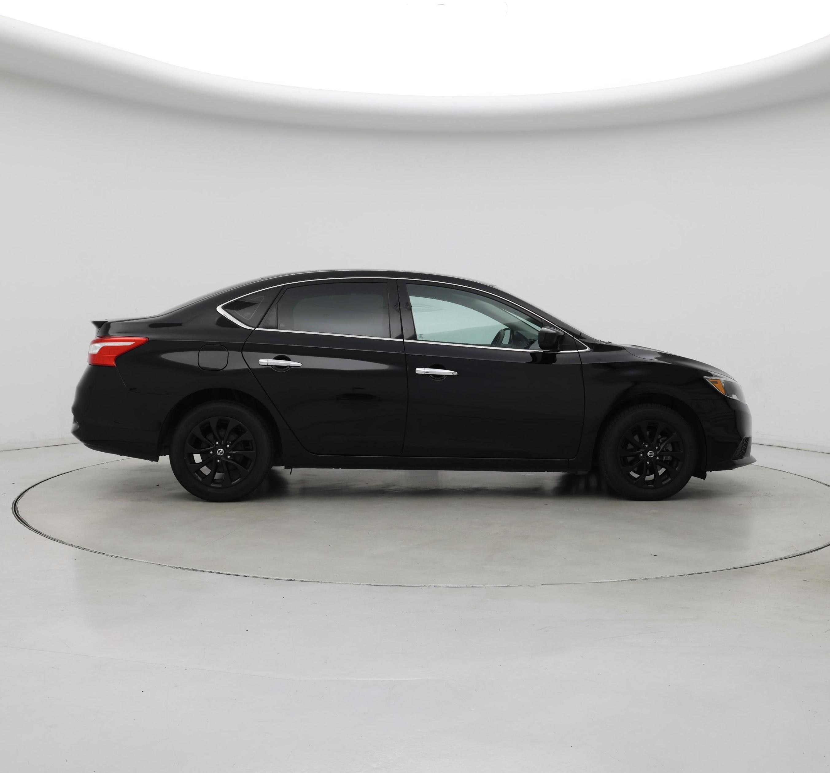 Thumbnail: 2018 Nissan Sentra - 7
