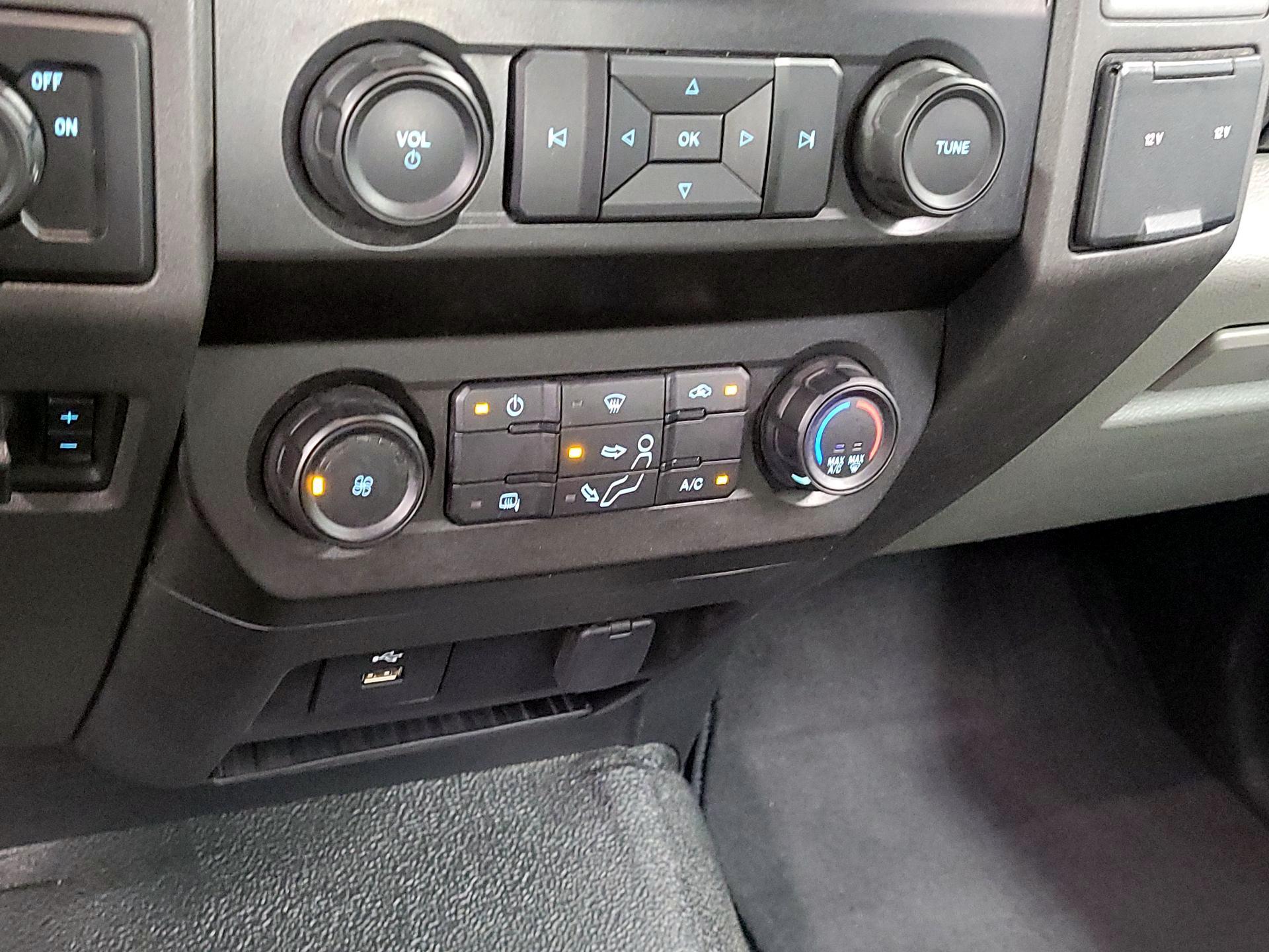 Thumbnail: 2020 Ford F-250 - 15