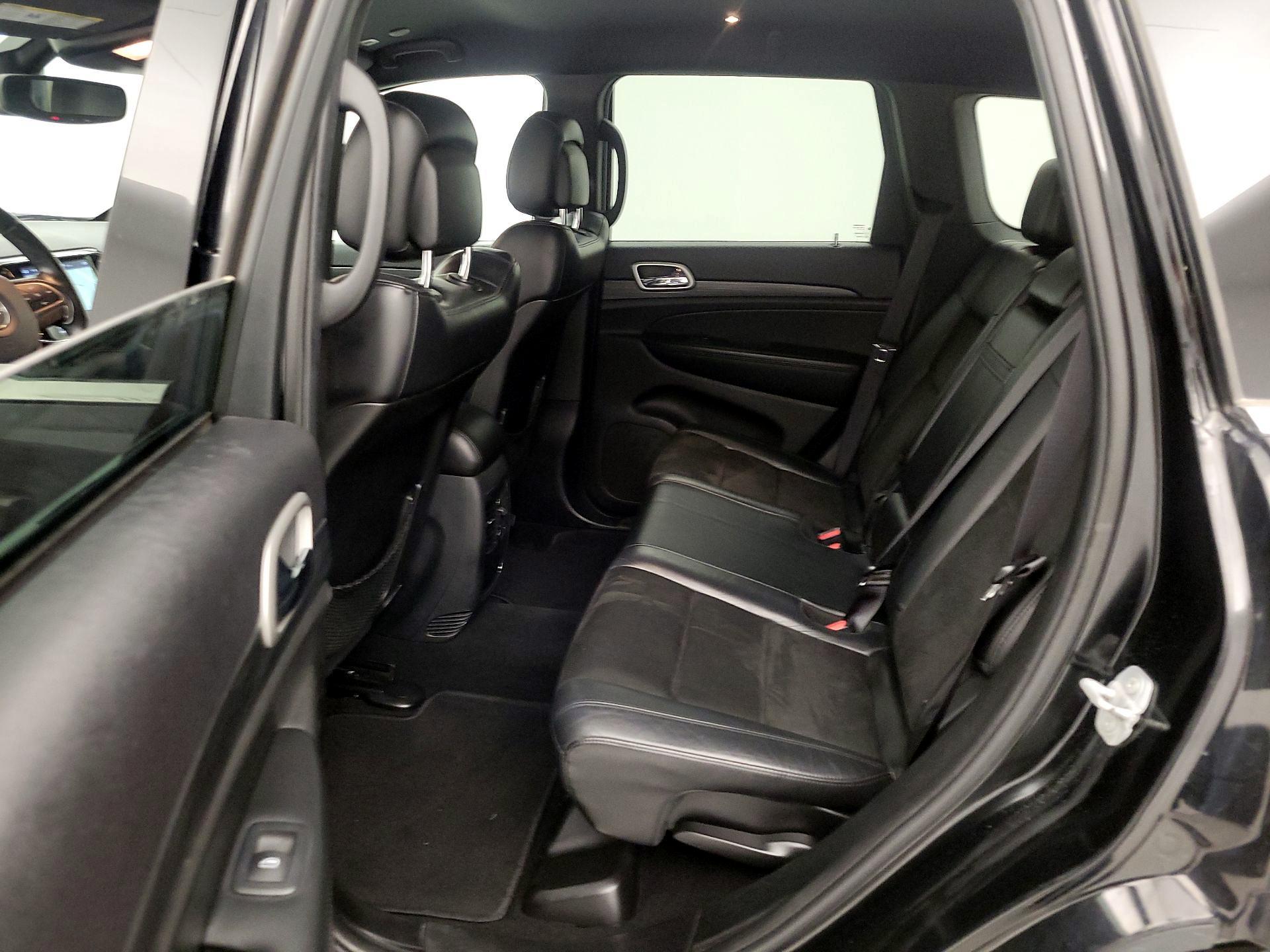Thumbnail: 2019 Jeep Grand Cherokee - 20