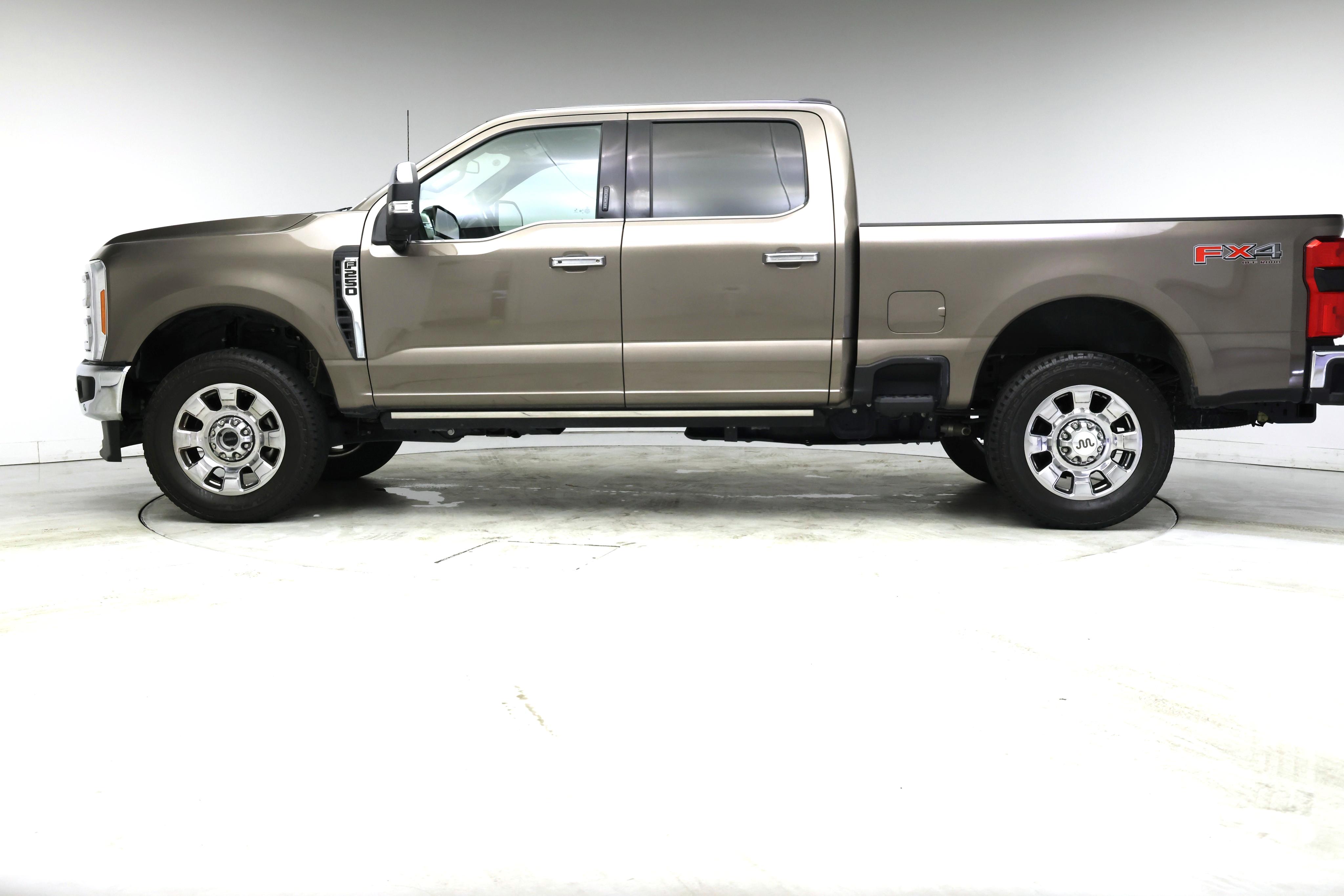 Thumbnail: 2023 Ford F-250 - 3
