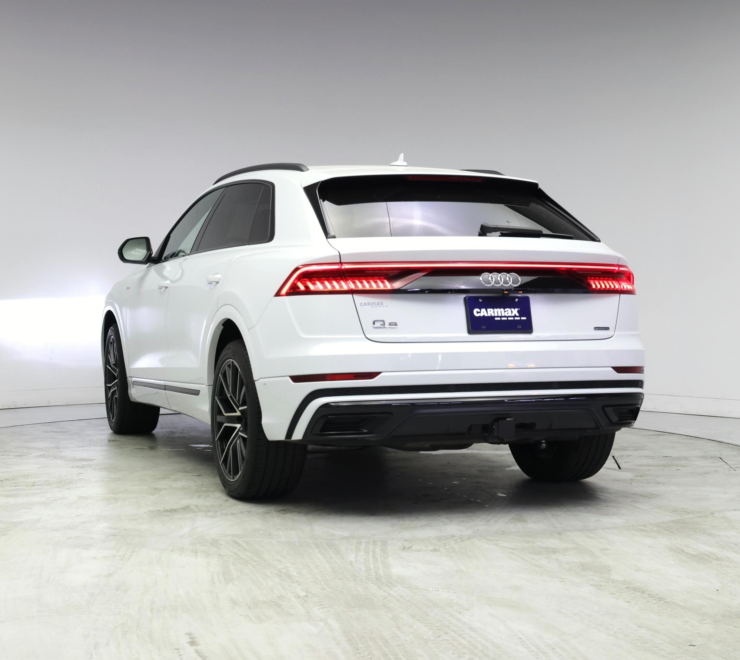 Thumbnail: 2021 Audi Q8 - 2