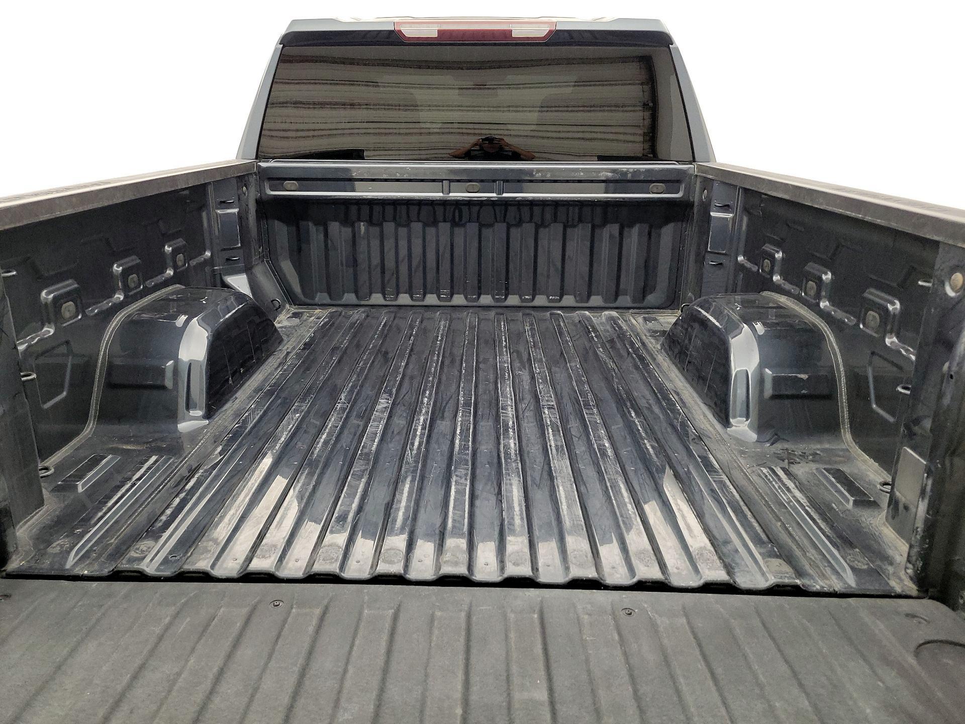 Thumbnail: 2020 Chevrolet Silverado 1500 - 20