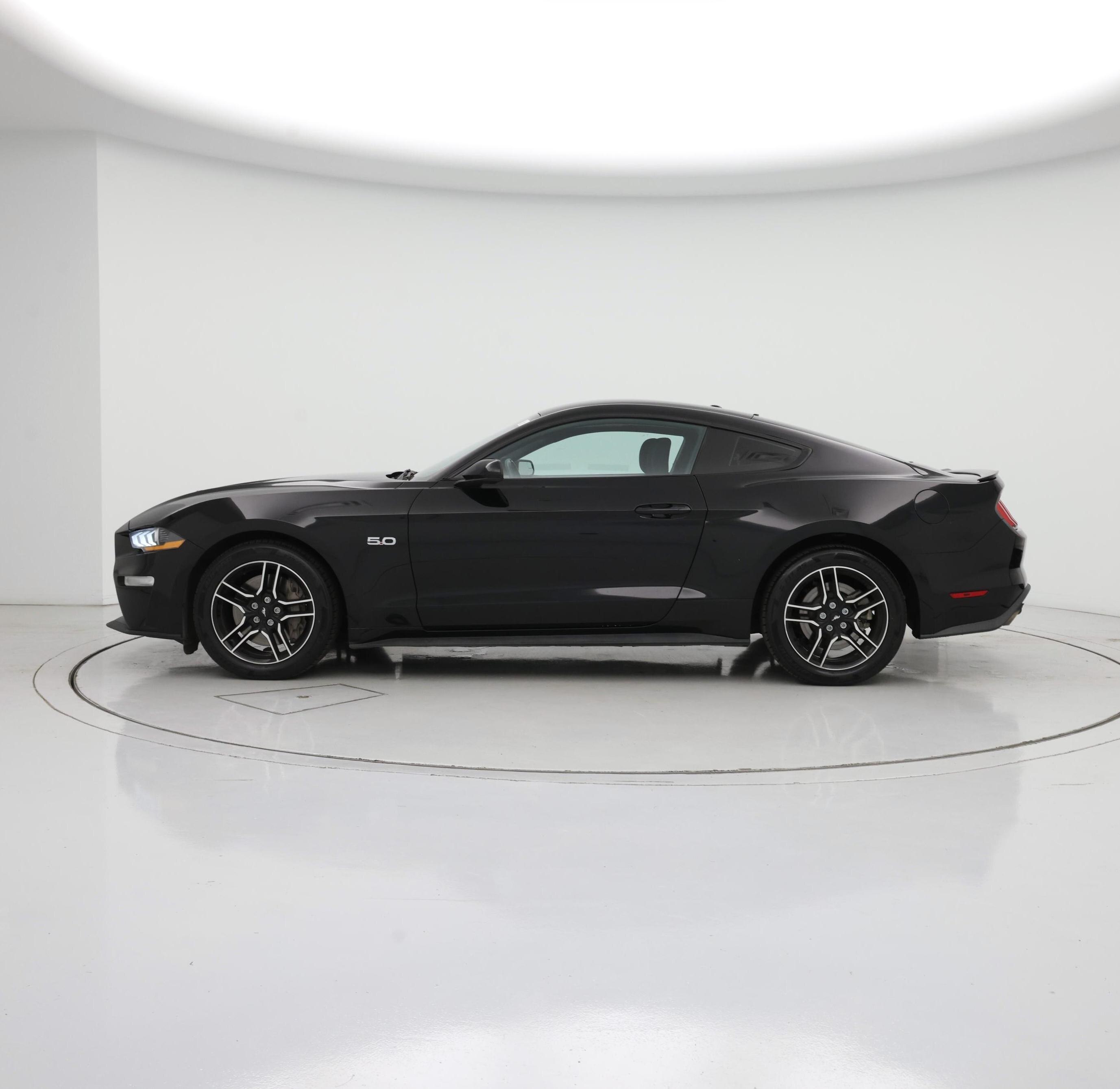 Thumbnail: 2019 Ford Mustang - 3