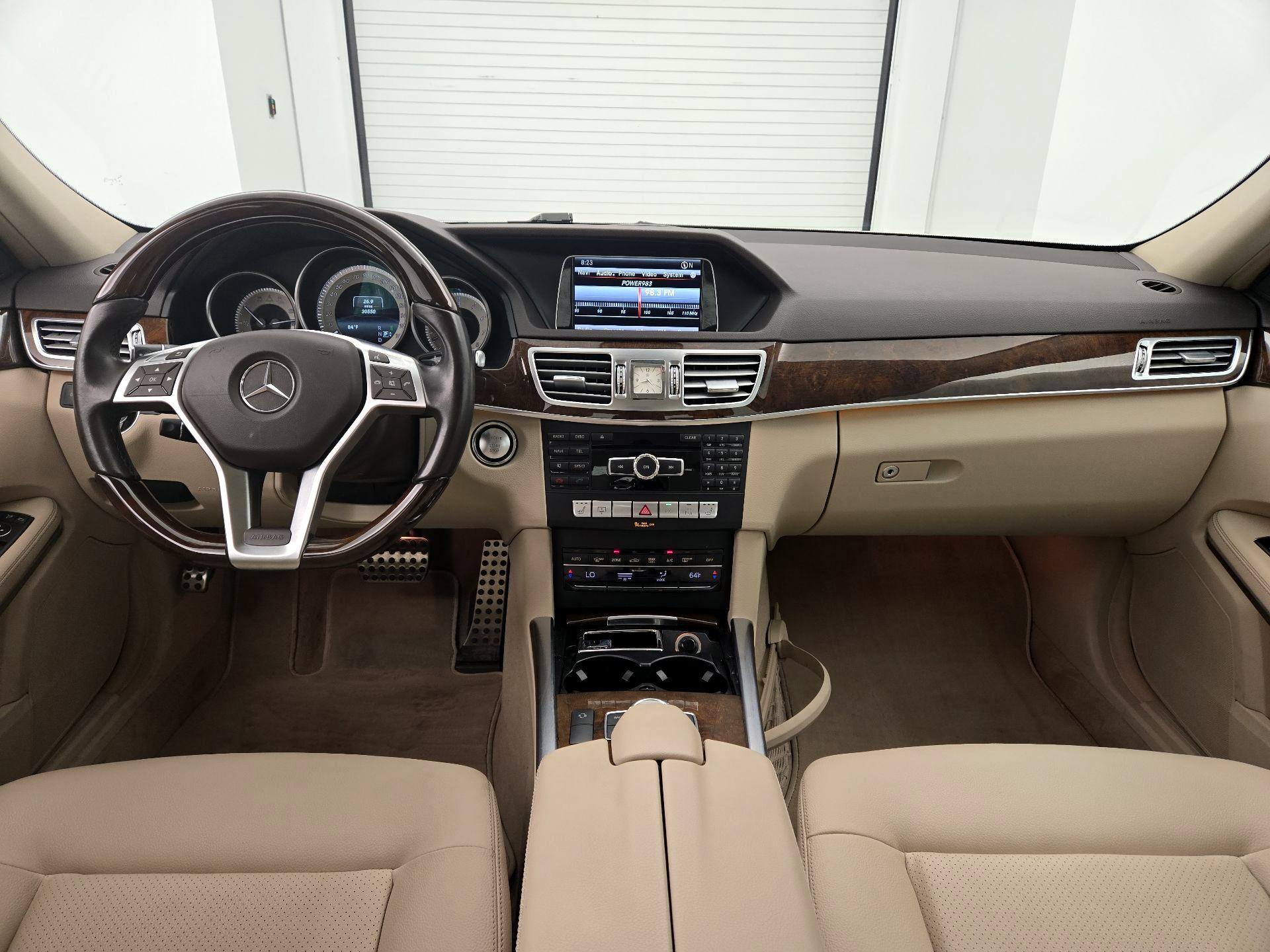 Thumbnail: 2015 Mercedes-Benz E-Class - 9