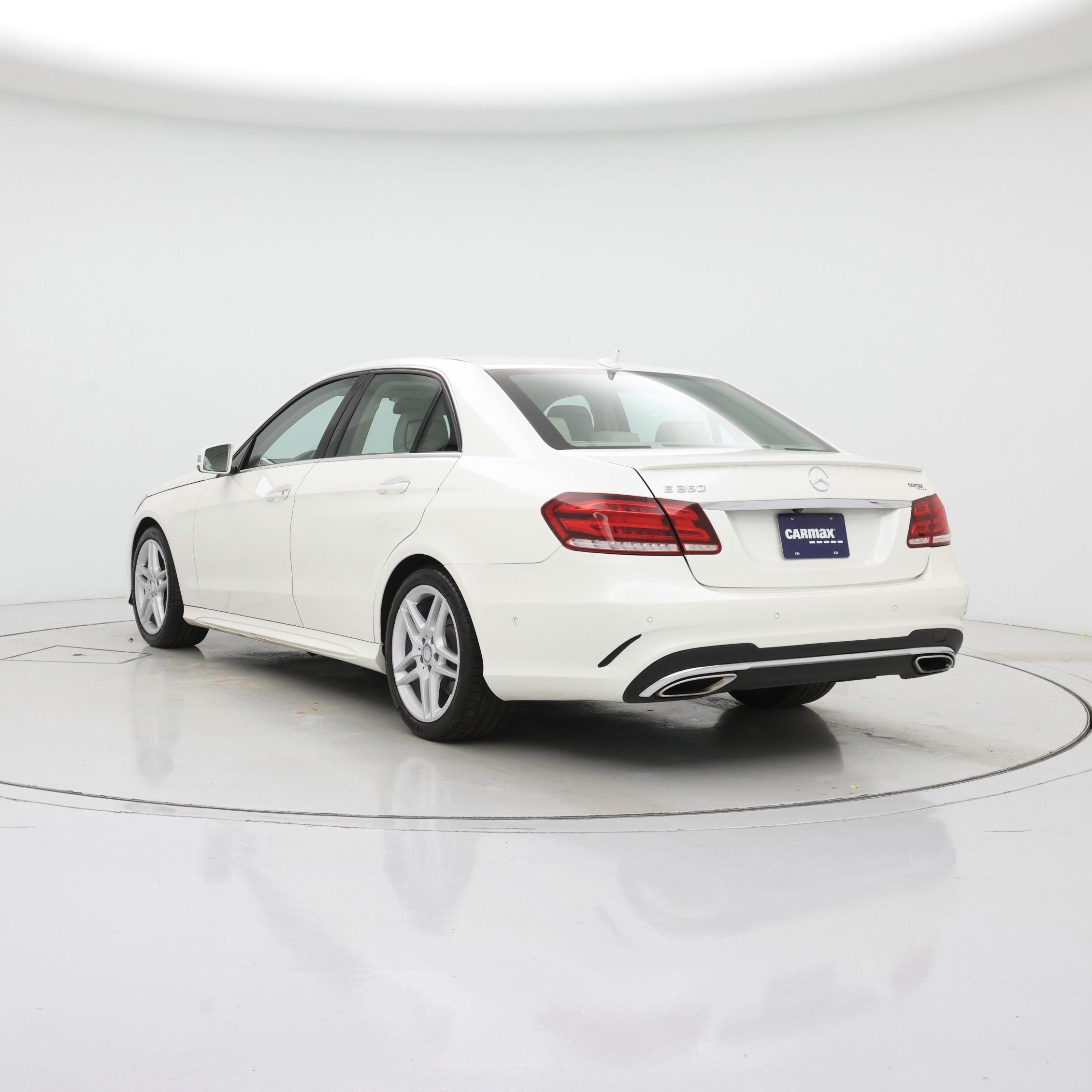 Thumbnail: 2015 Mercedes-Benz E-Class - 2