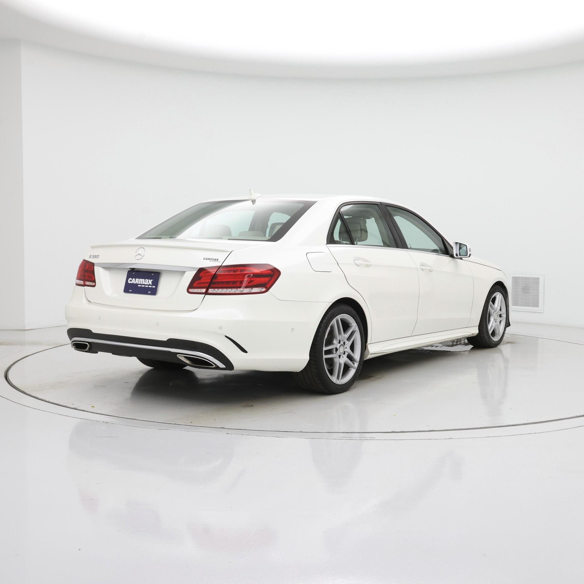 Thumbnail: 2015 Mercedes-Benz E-Class - 8