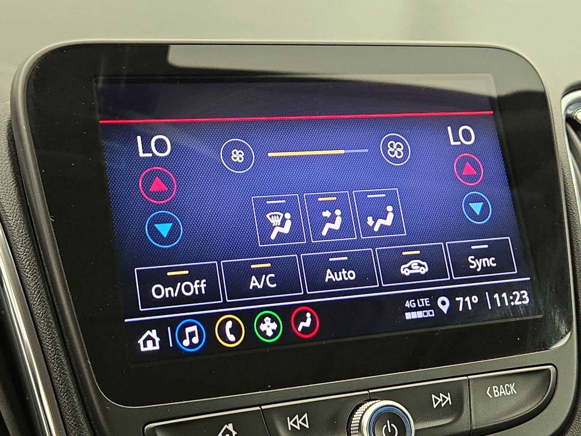 Thumbnail: 2021 Chevrolet Malibu - 16