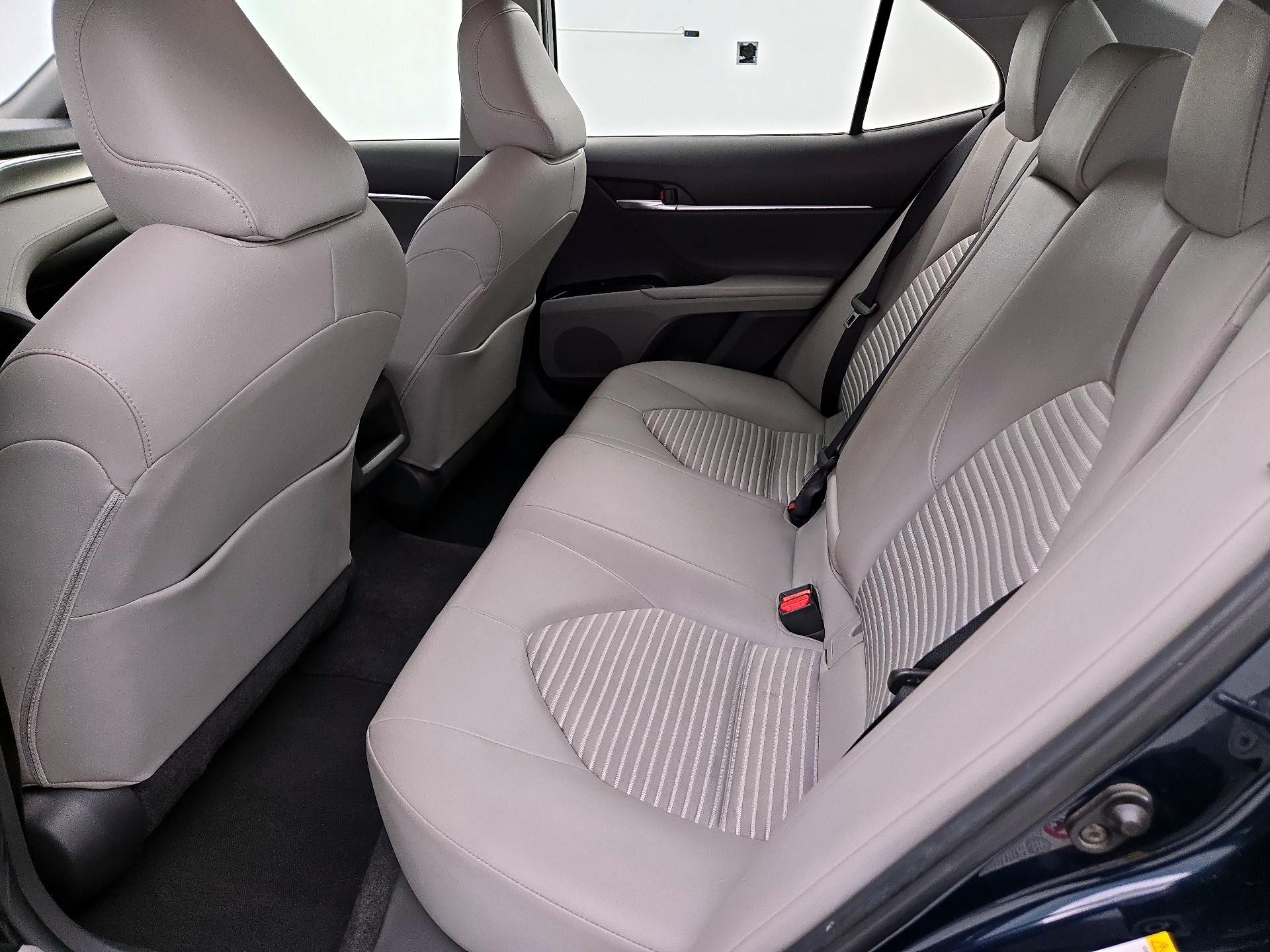 Thumbnail: 2018 Toyota Camry - 19