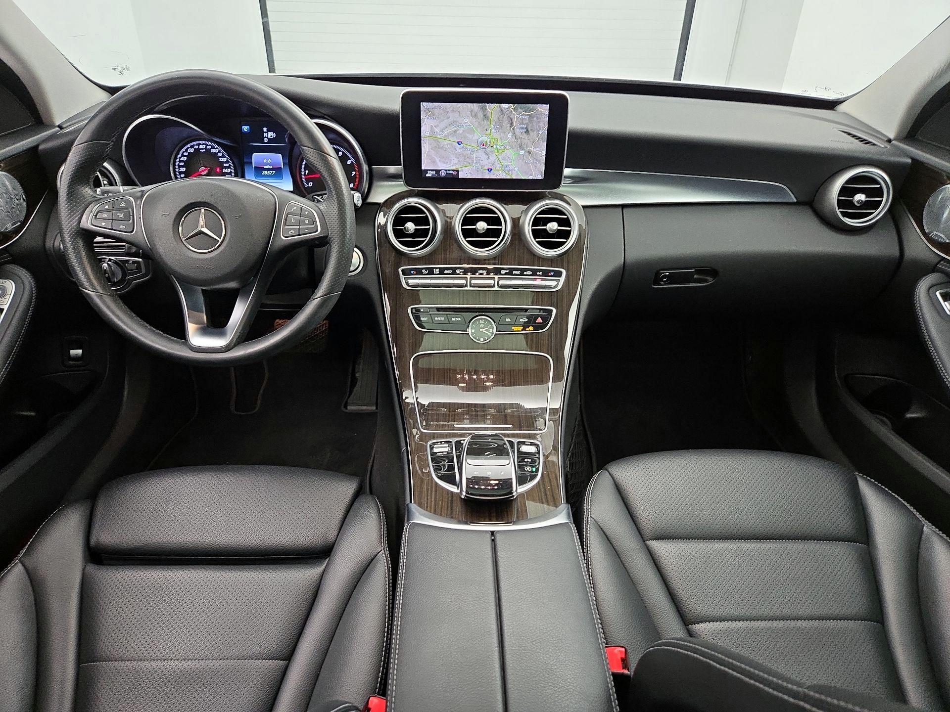 Thumbnail: 2015 Mercedes-Benz C-Class - 9