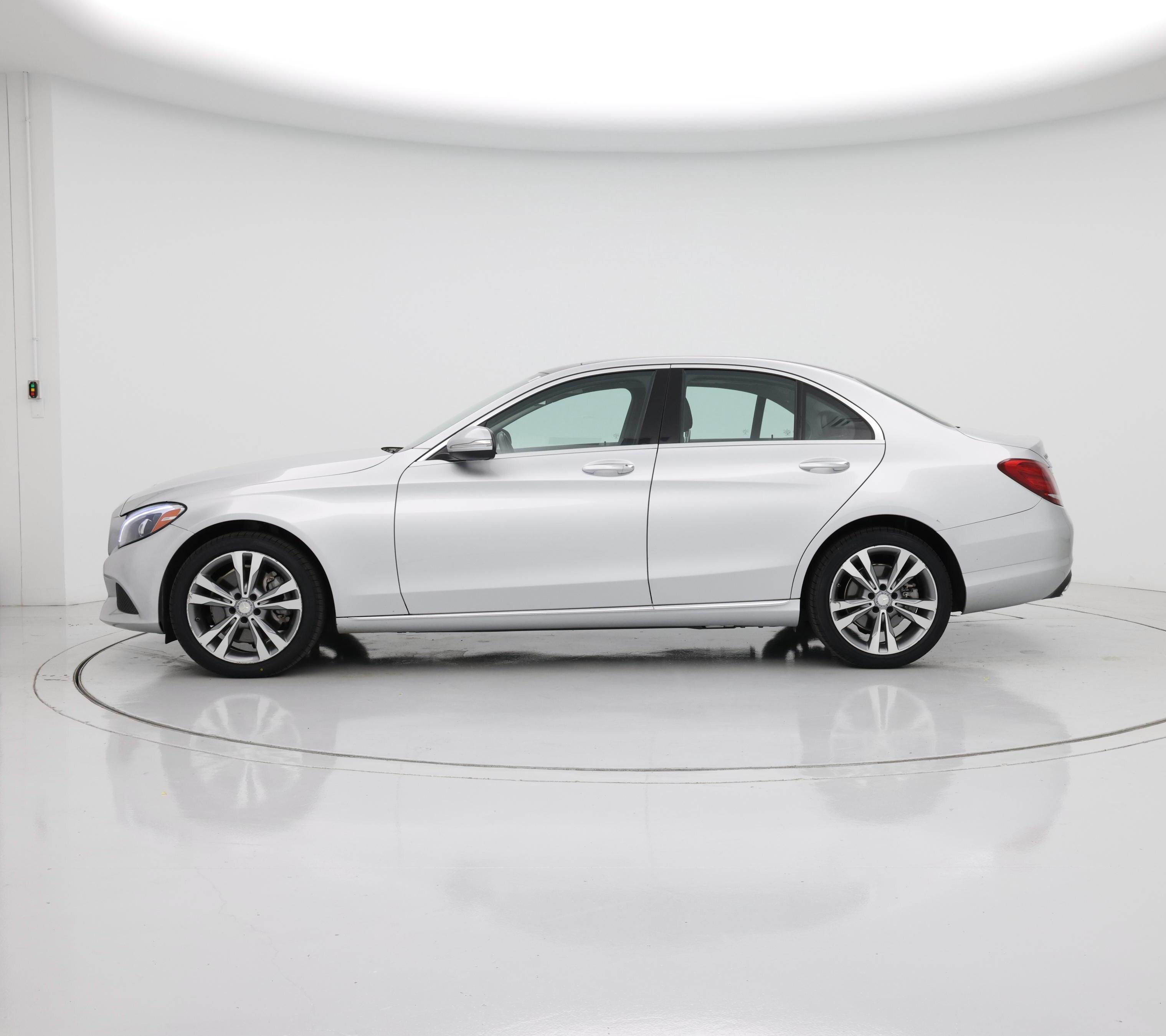 Thumbnail: 2015 Mercedes-Benz C-Class - 3