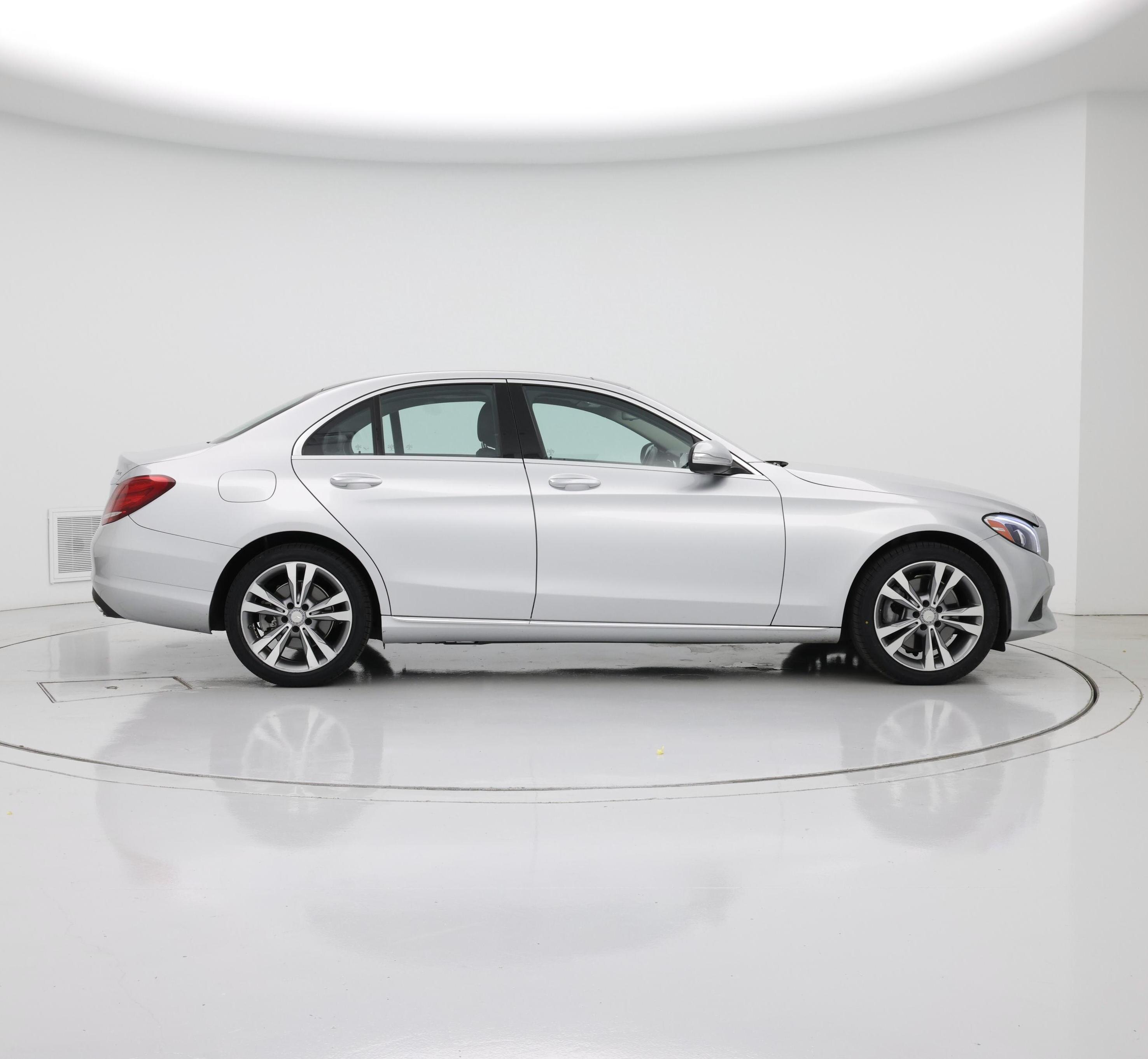 Thumbnail: 2015 Mercedes-Benz C-Class - 7