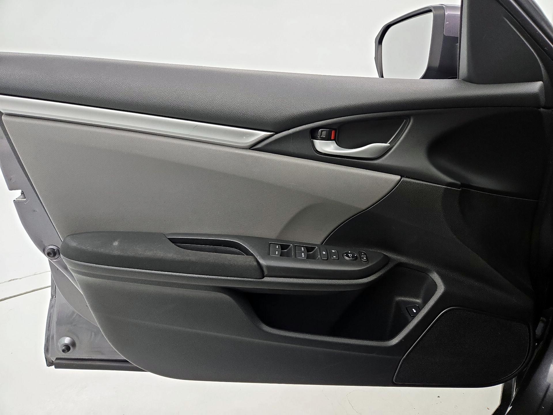 Thumbnail: 2018 Honda Civic - 12