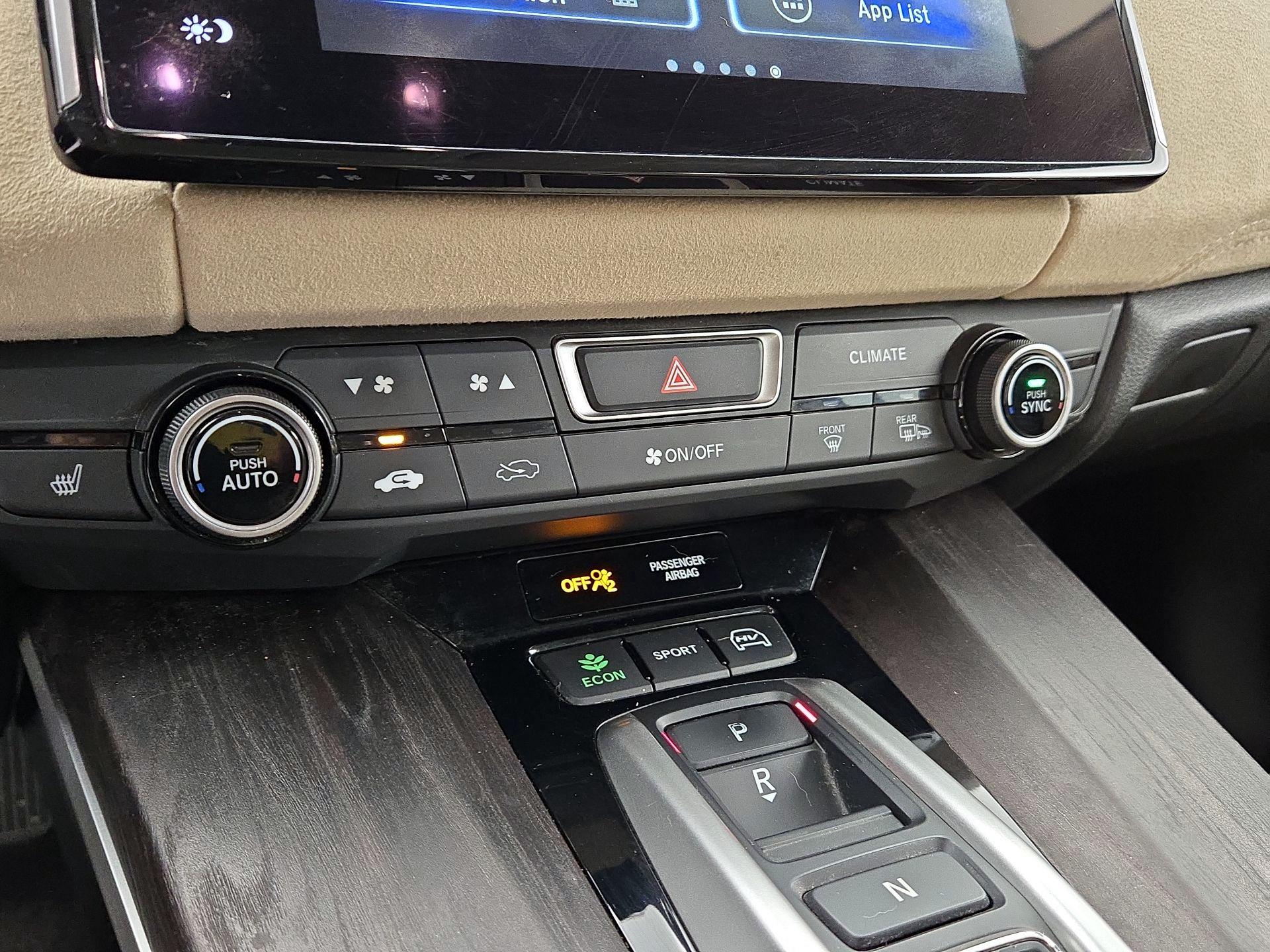 Thumbnail: 2018 Honda Clarity - 17