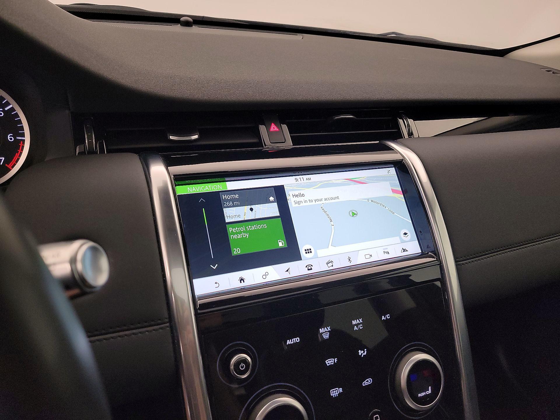 Thumbnail: 2020 Land Rover Discovery Sport - 14