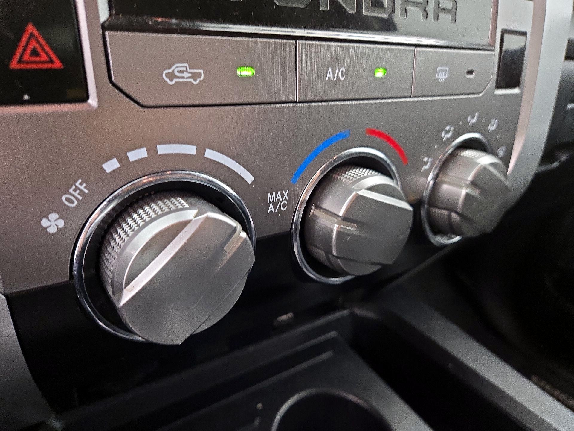 Thumbnail: 2018 Toyota Tundra - 16