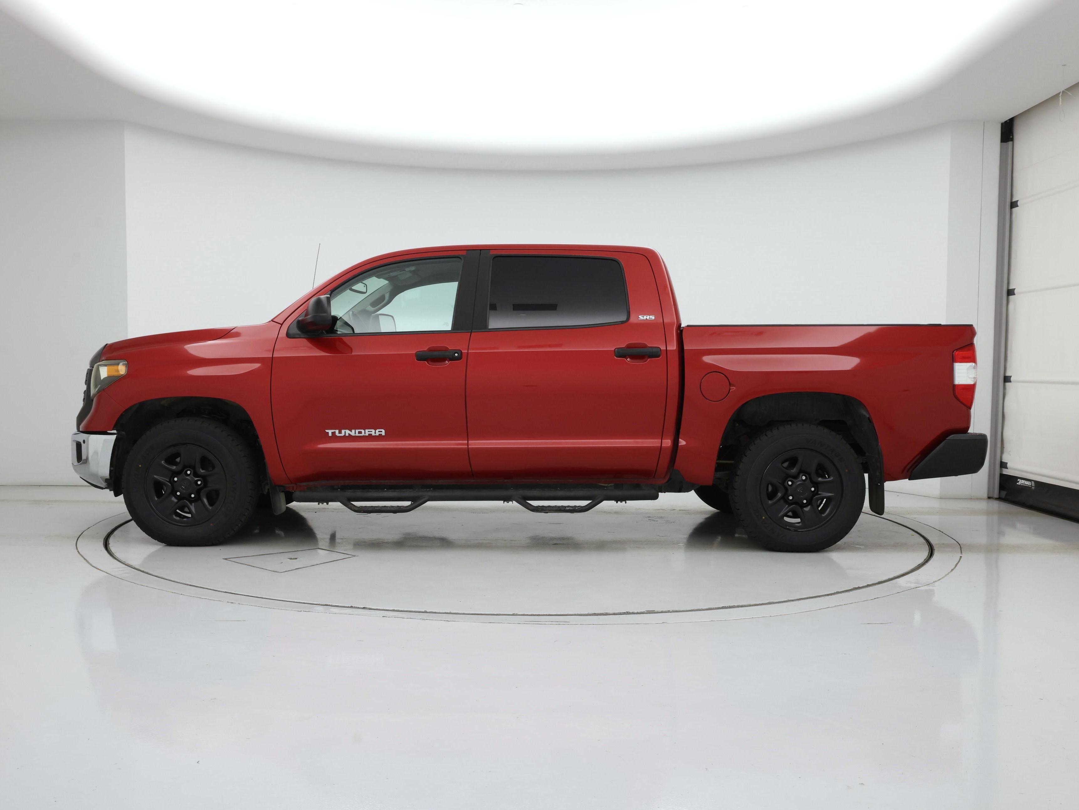 Thumbnail: 2018 Toyota Tundra - 3