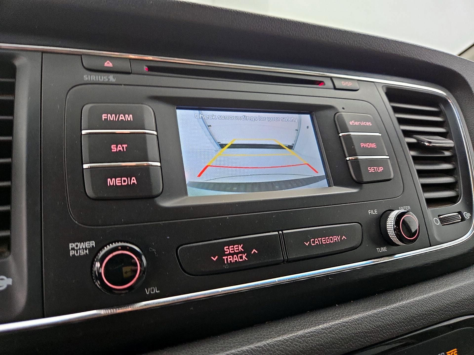 Thumbnail: 2016 Kia Sedona - 14