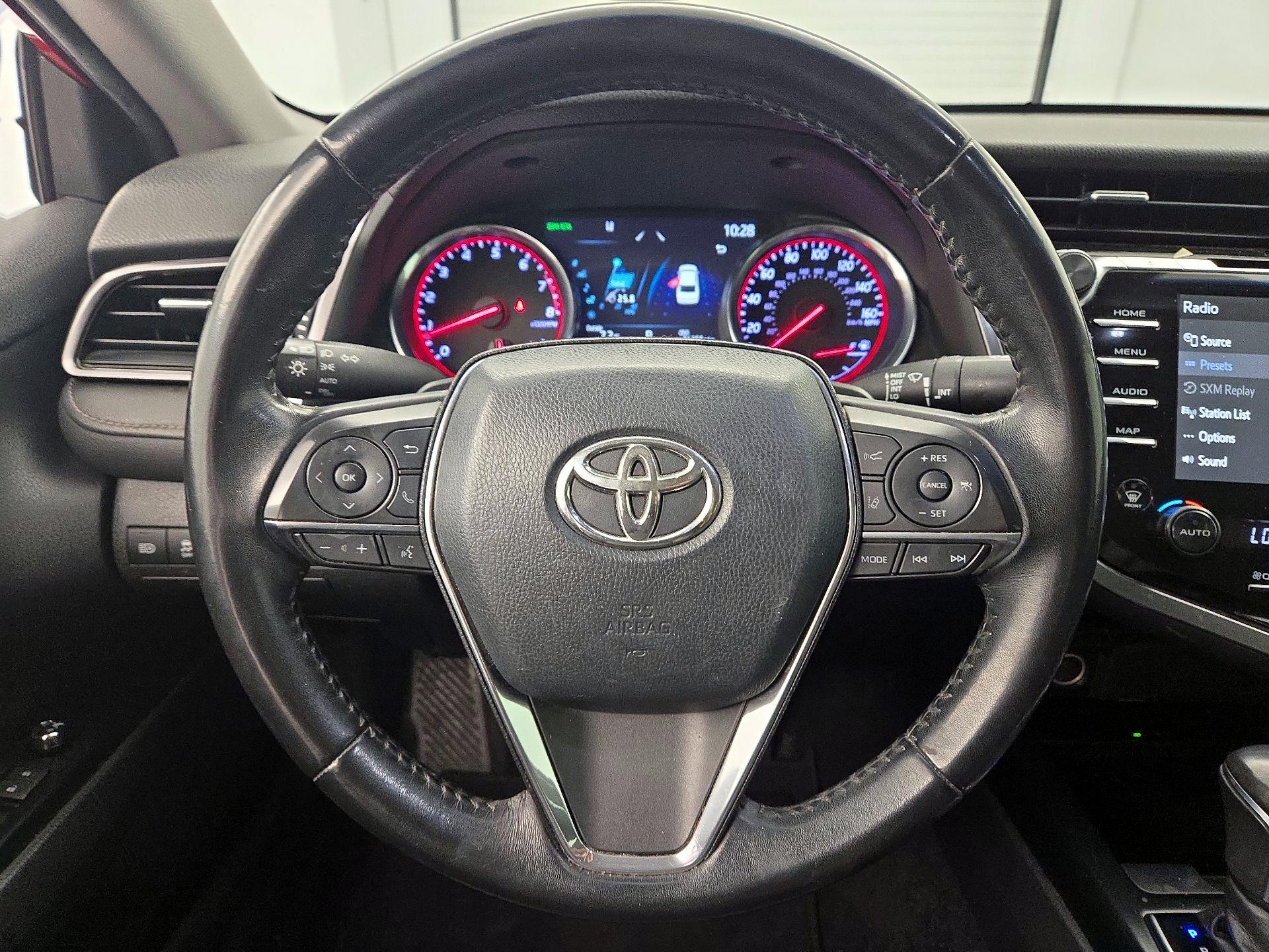 Thumbnail: 2019 Toyota Camry - 10