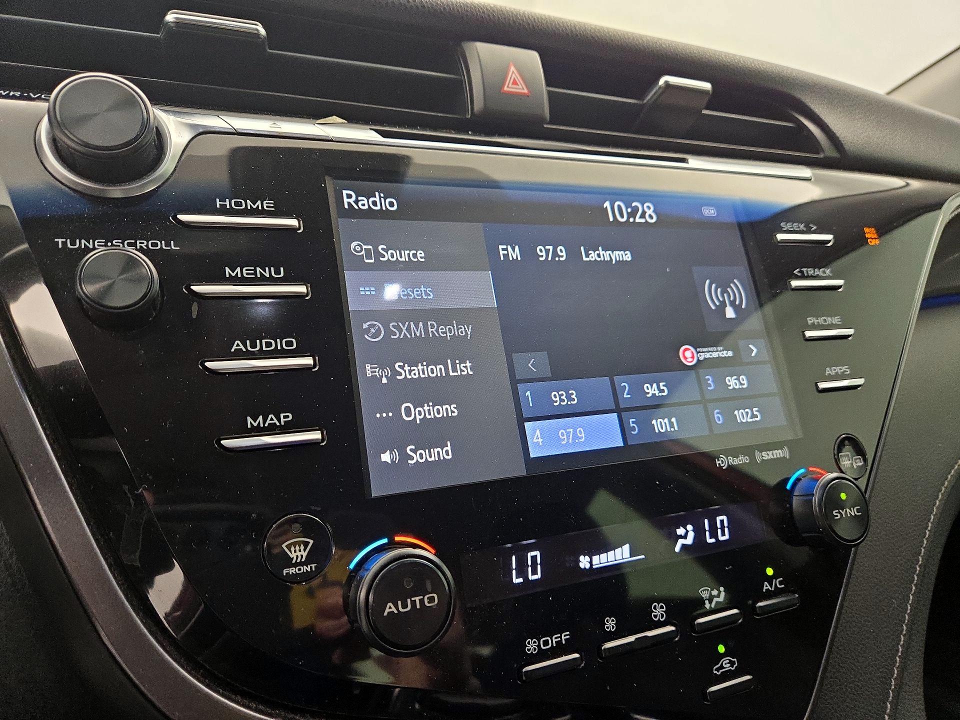 Thumbnail: 2019 Toyota Camry - 15
