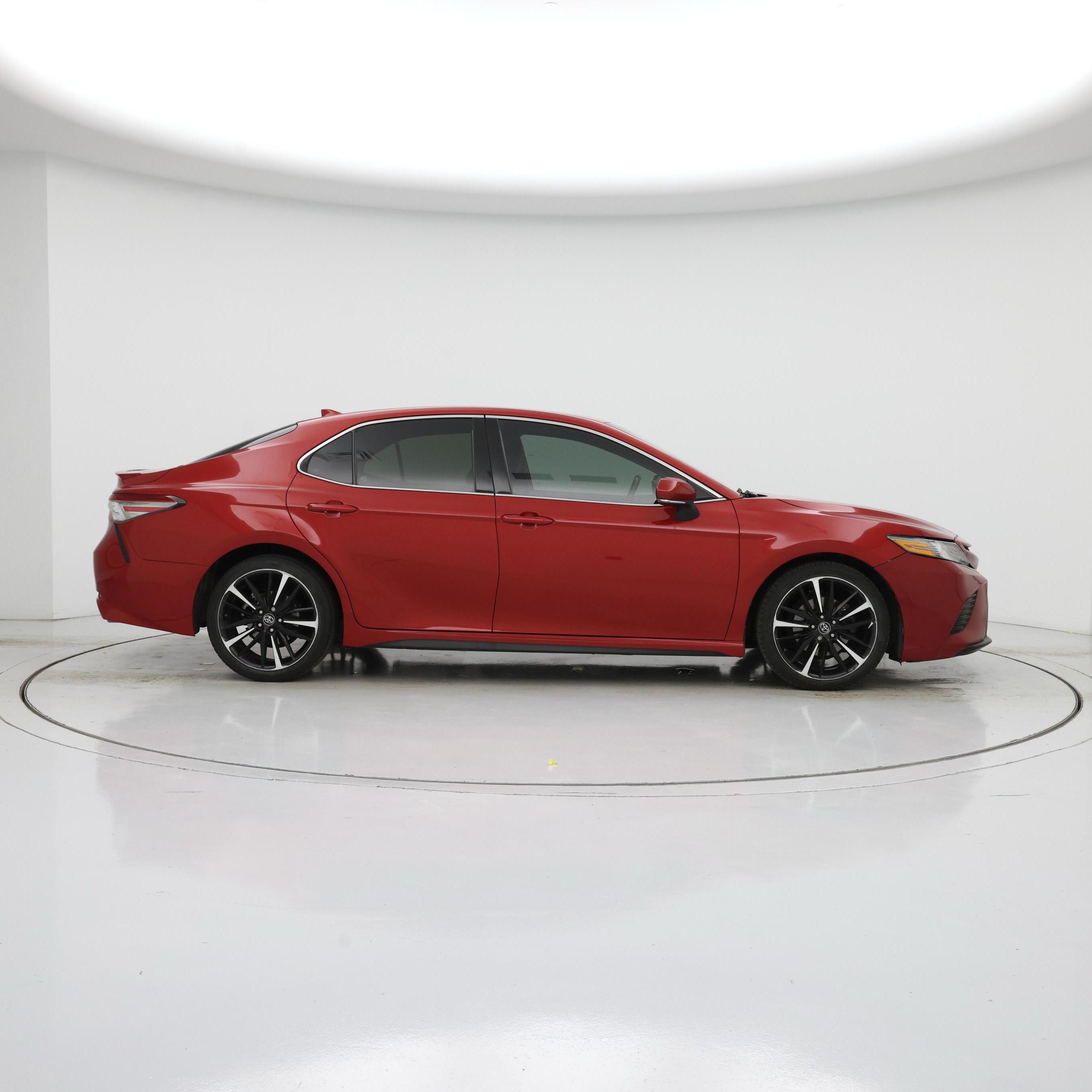 Thumbnail: 2019 Toyota Camry - 7