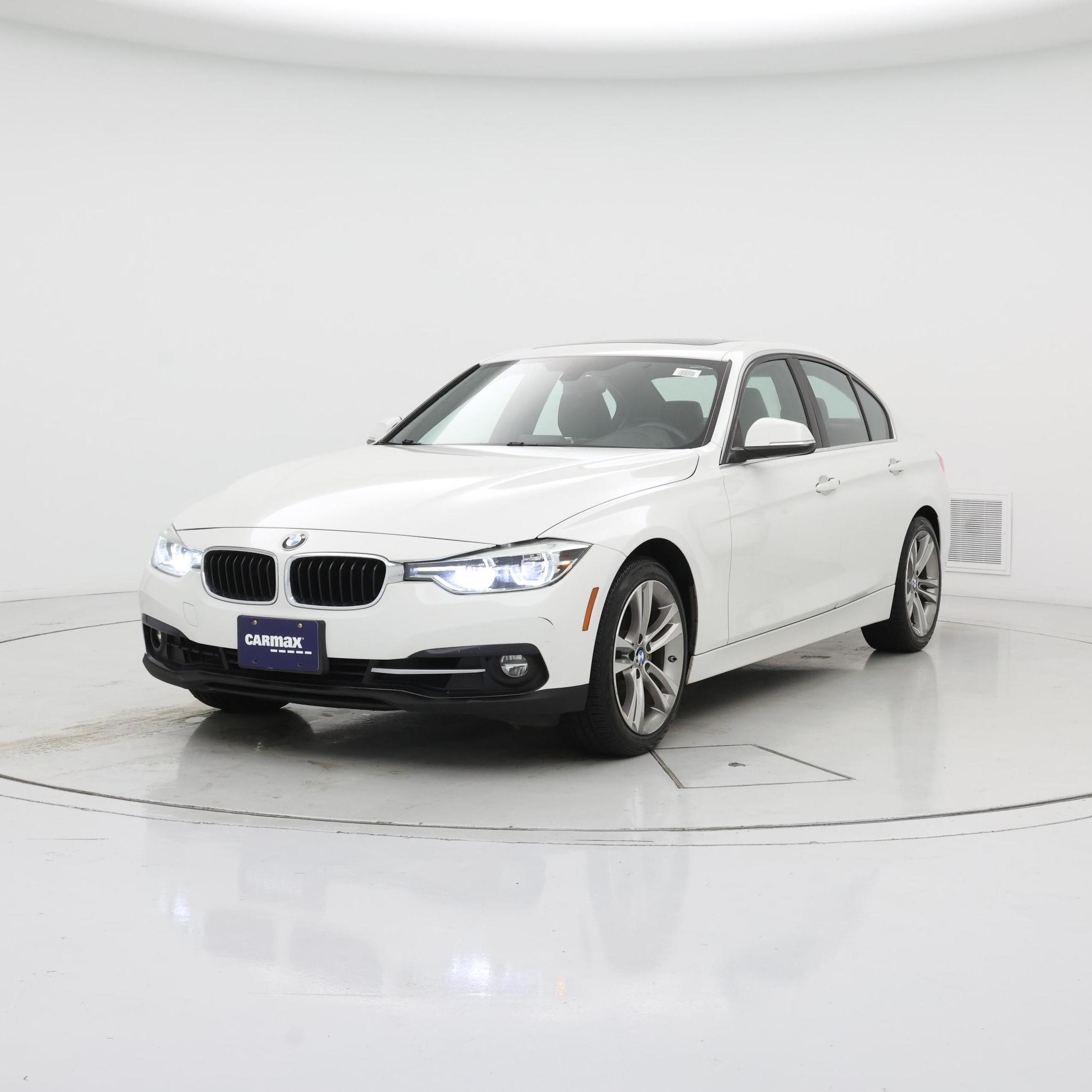 Thumbnail: 2018 BMW 3 Series - 4