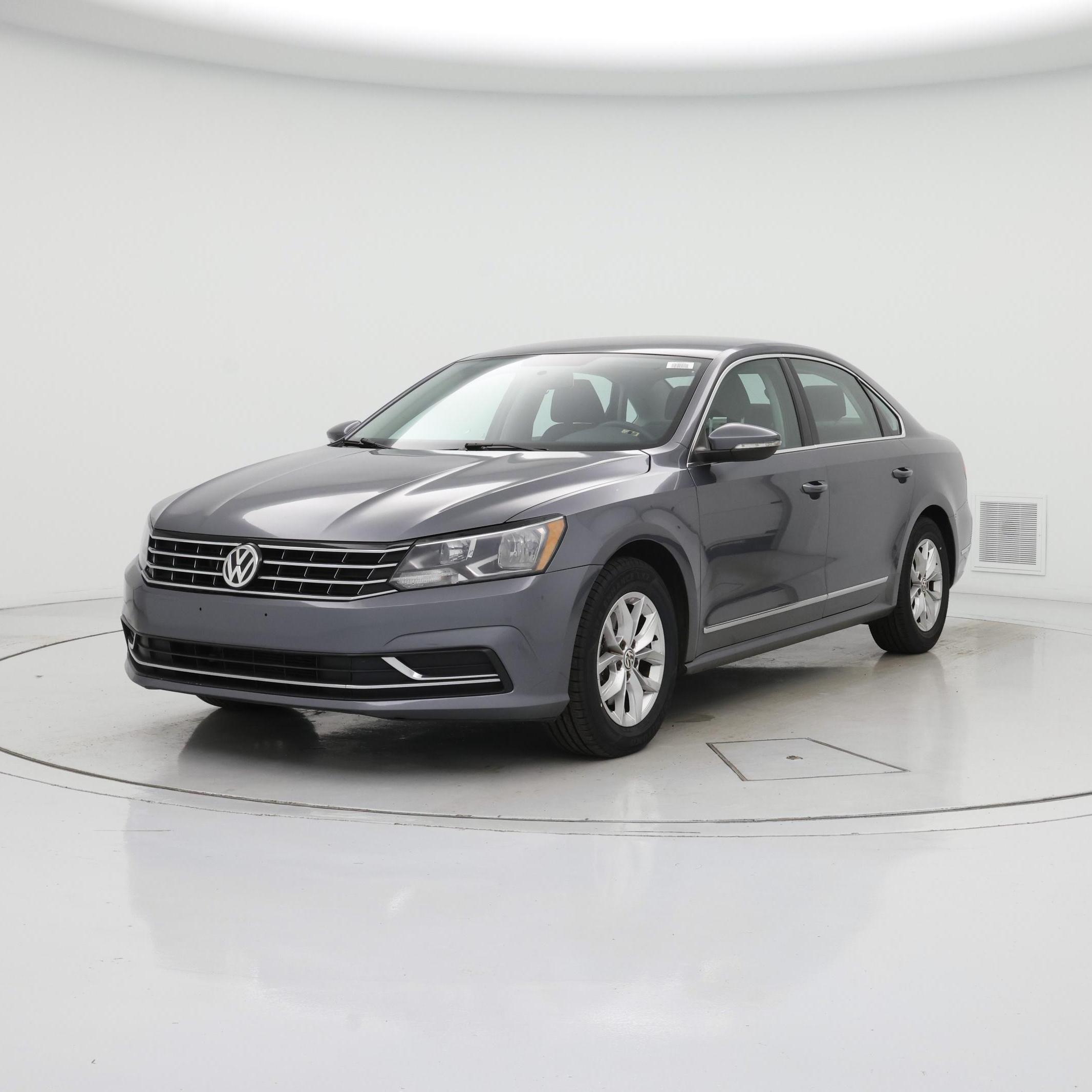Thumbnail: 2017 Volkswagen Passat - 4