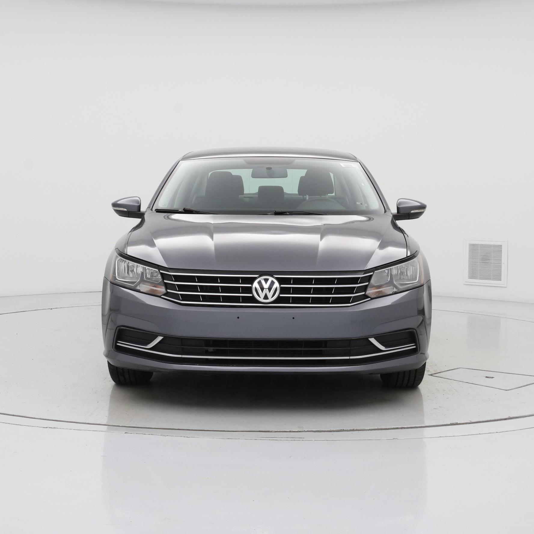 Thumbnail: 2017 Volkswagen Passat - 5