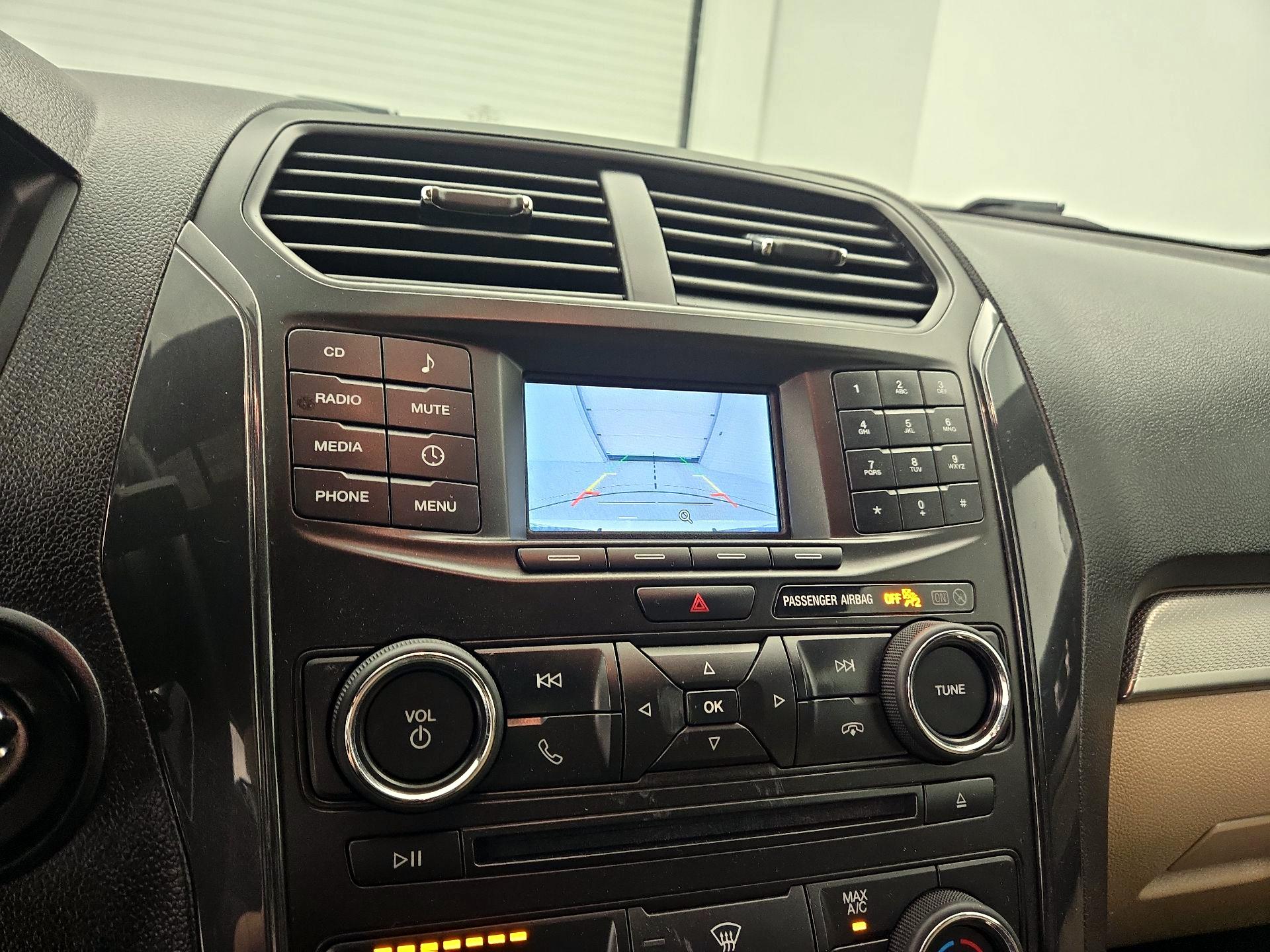 Thumbnail: 2017 Ford Explorer - 14