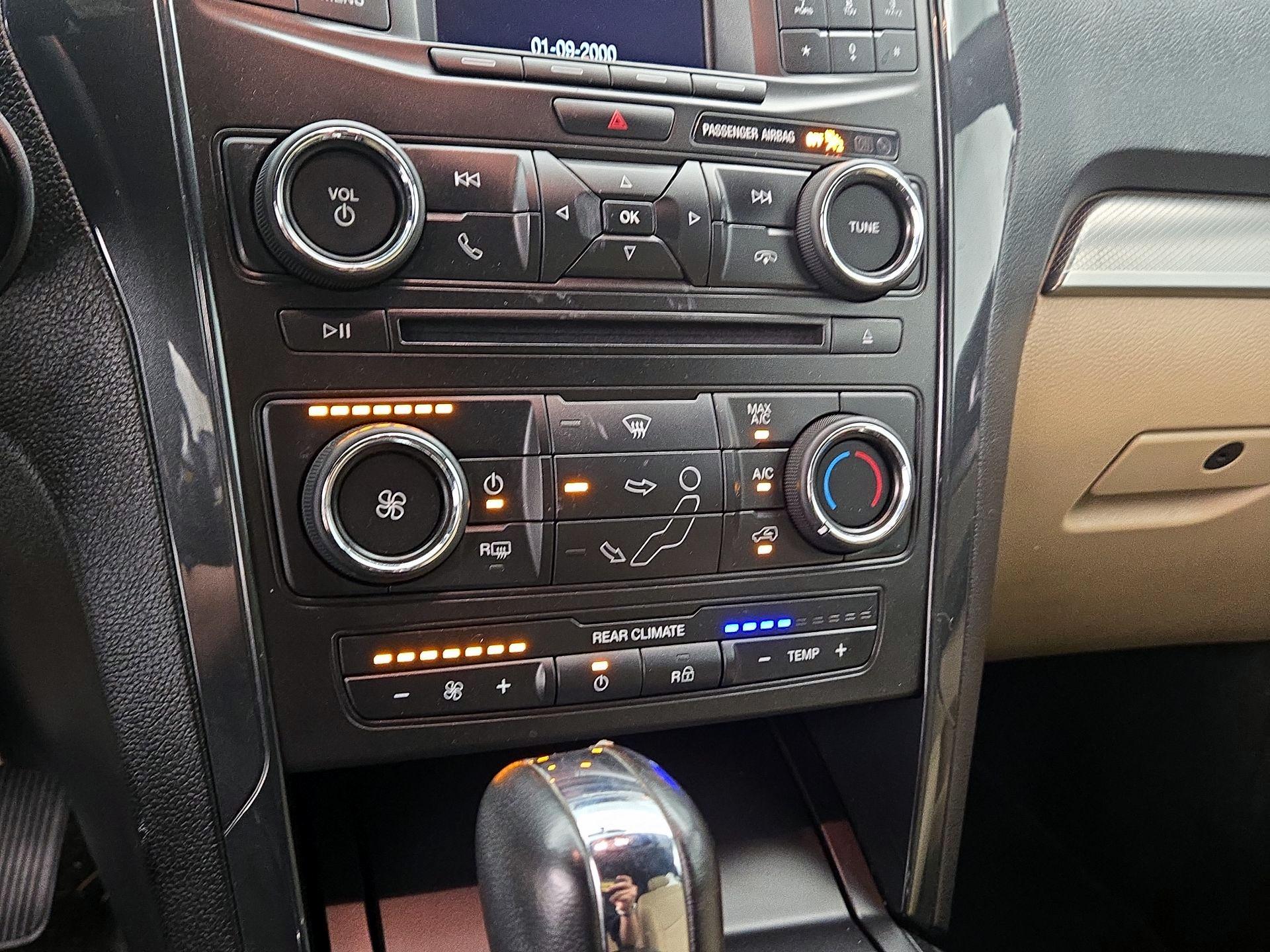 Thumbnail: 2017 Ford Explorer - 16