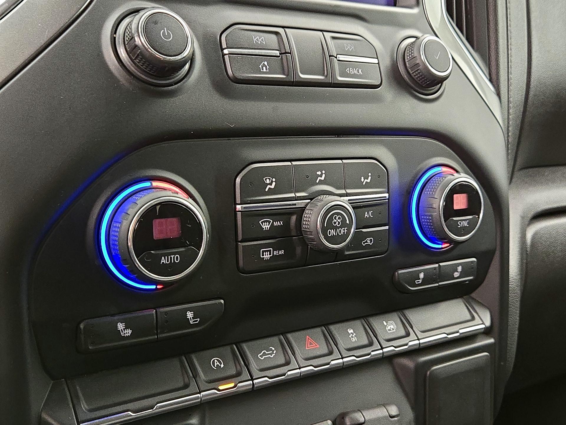 Thumbnail: 2020 Chevrolet Silverado 1500 - 16