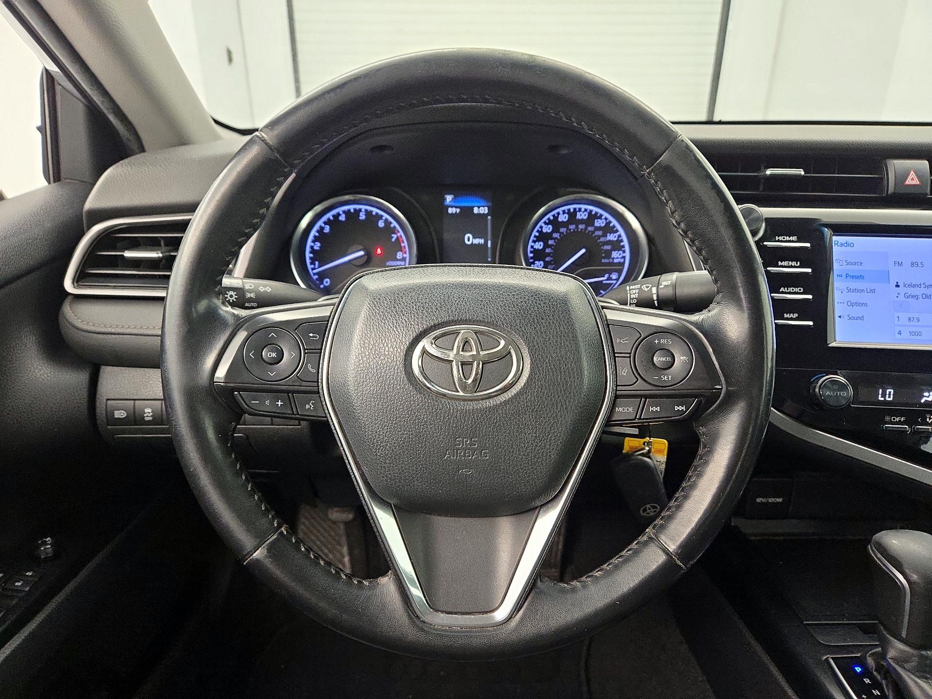 Thumbnail: 2019 Toyota Camry - 10
