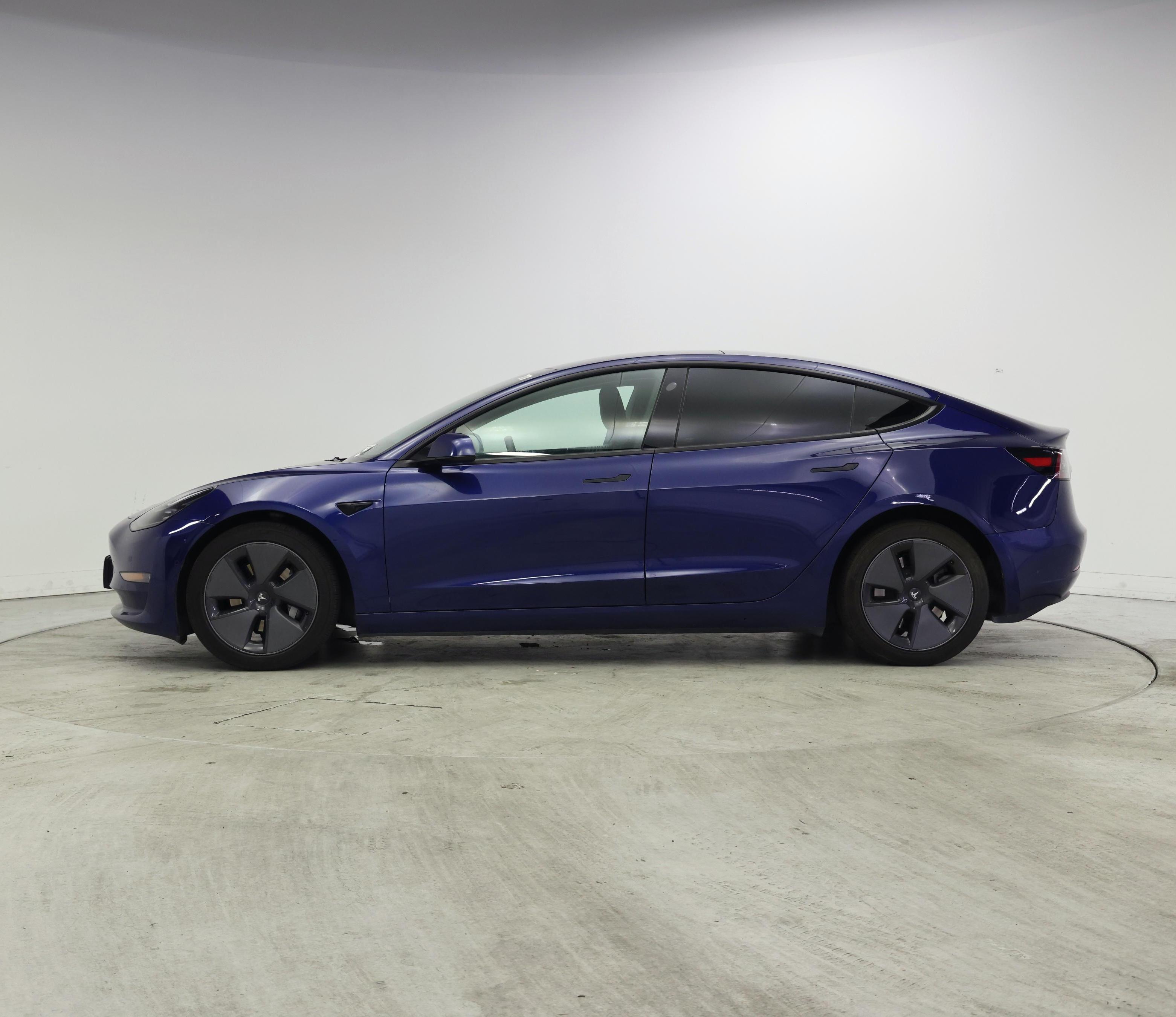 Thumbnail: 2022 Tesla Model 3 - 3