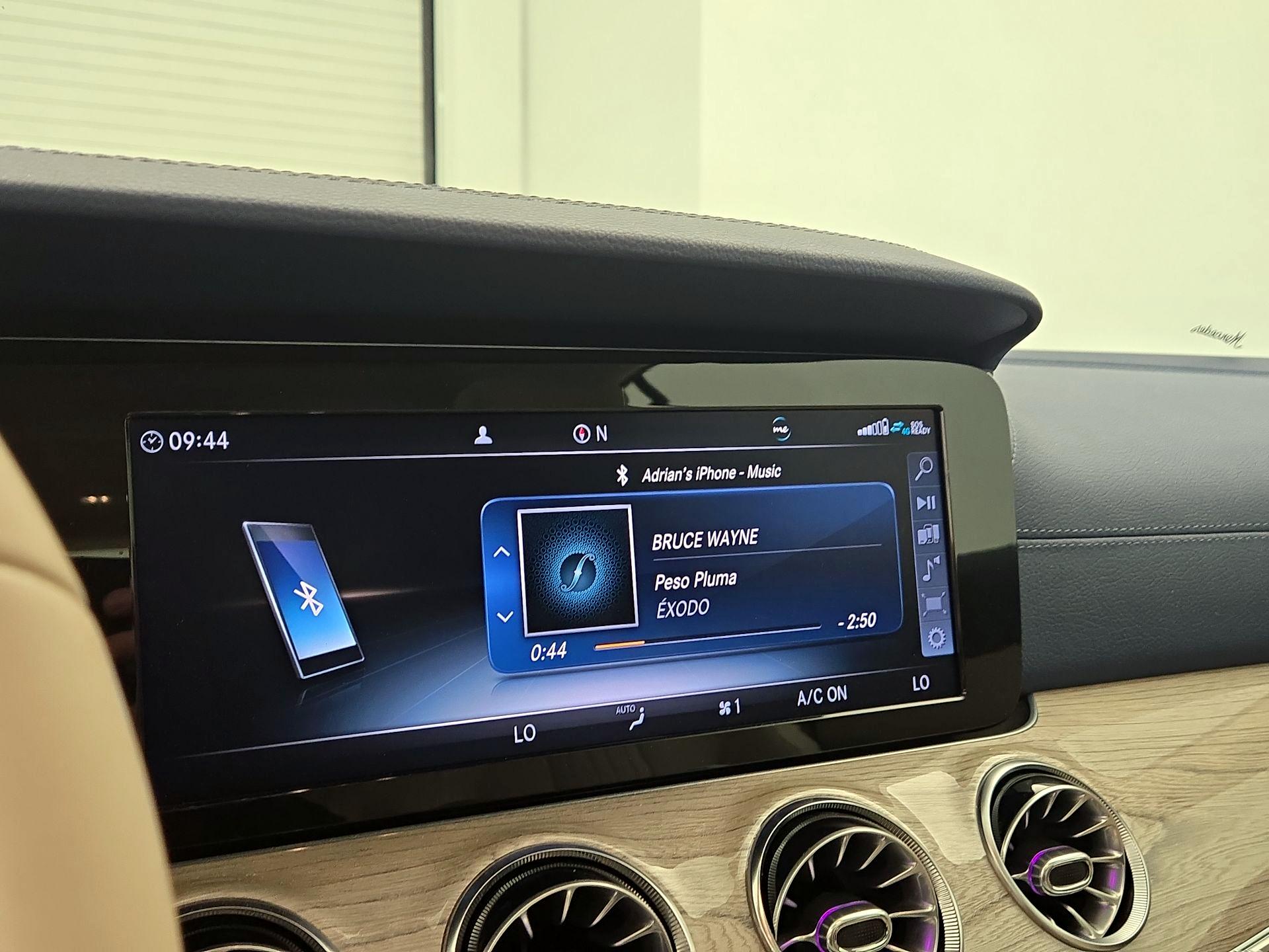 Thumbnail: 2019 Mercedes-Benz E-Class - 16