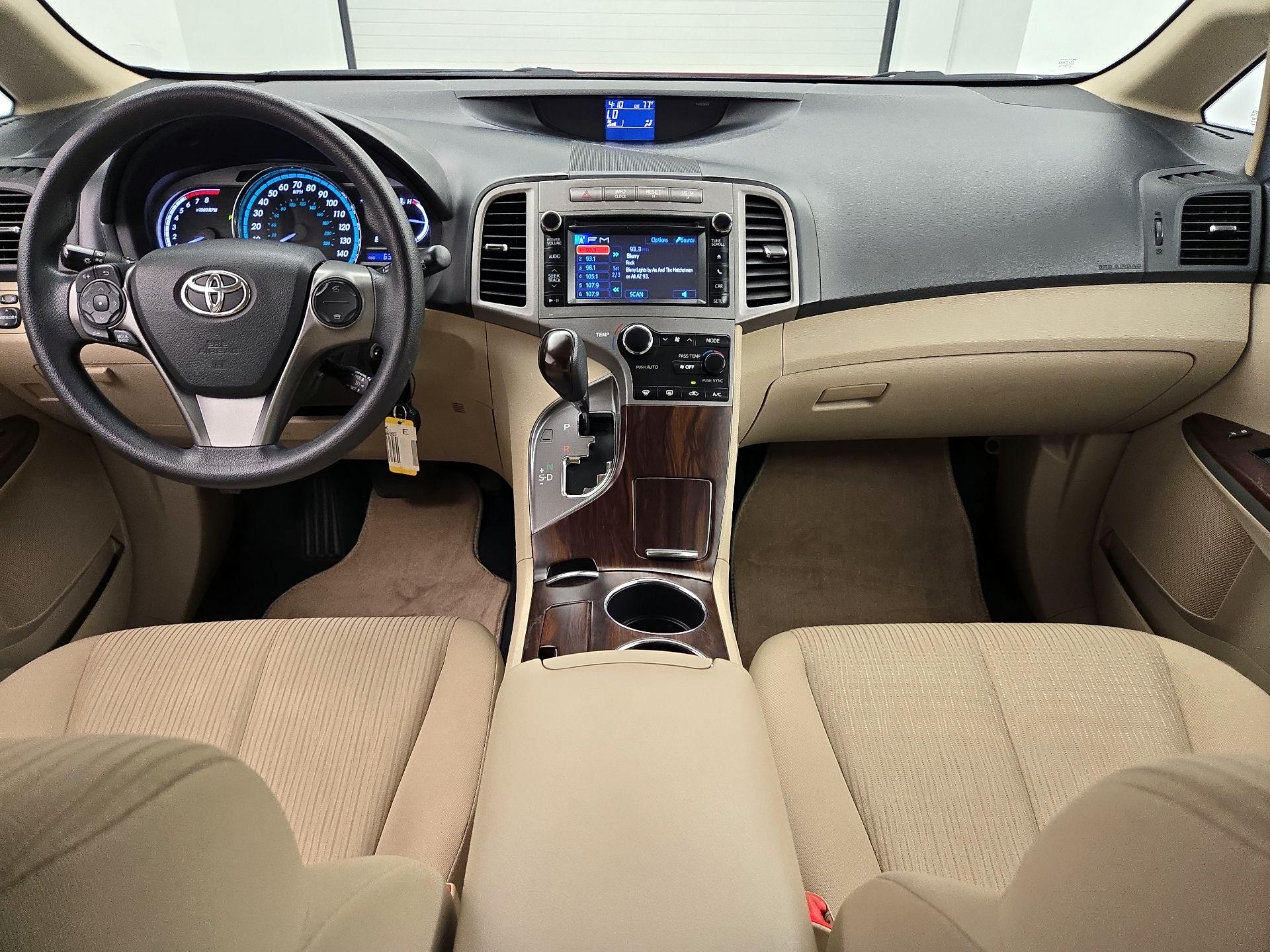 Thumbnail: 2014 Toyota Venza - 9