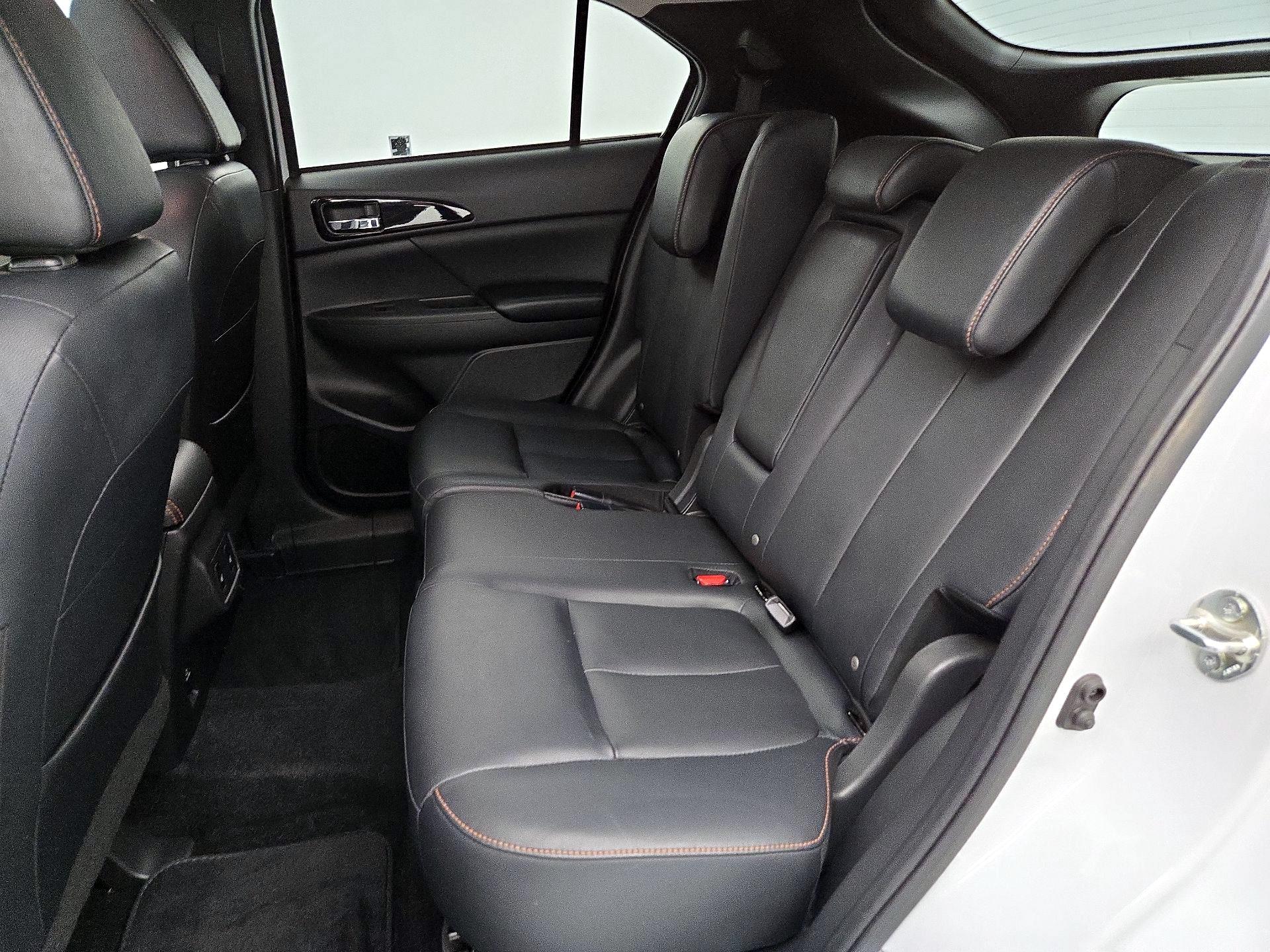 Thumbnail: 2019 Mitsubishi Eclipse Cross - 20