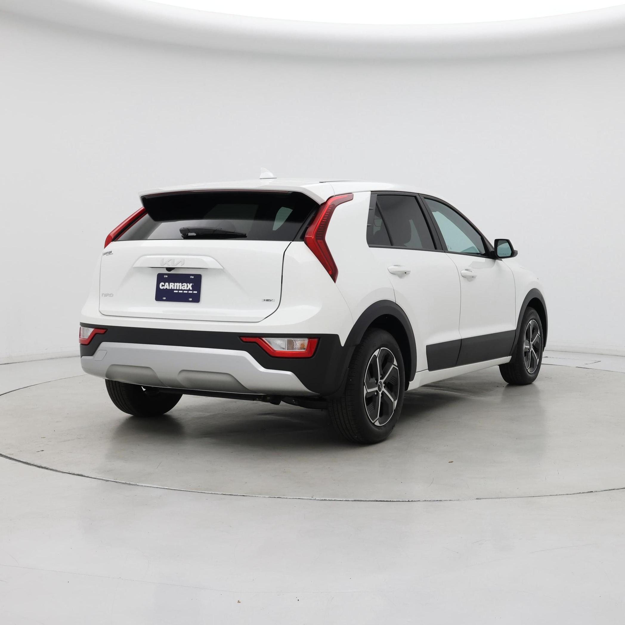 Thumbnail: 2025 Kia Niro - 8