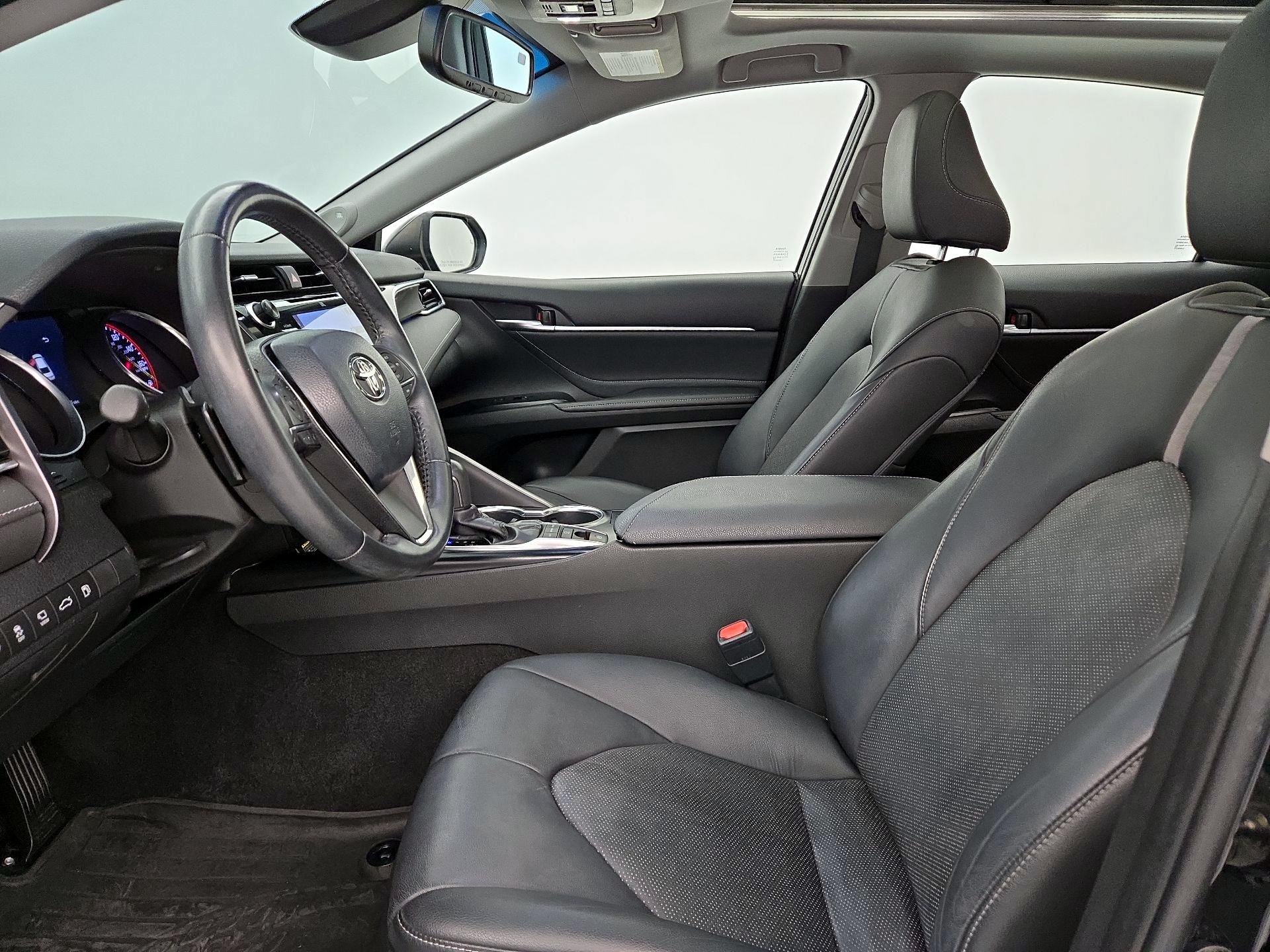 Thumbnail: 2018 Toyota Camry - 11