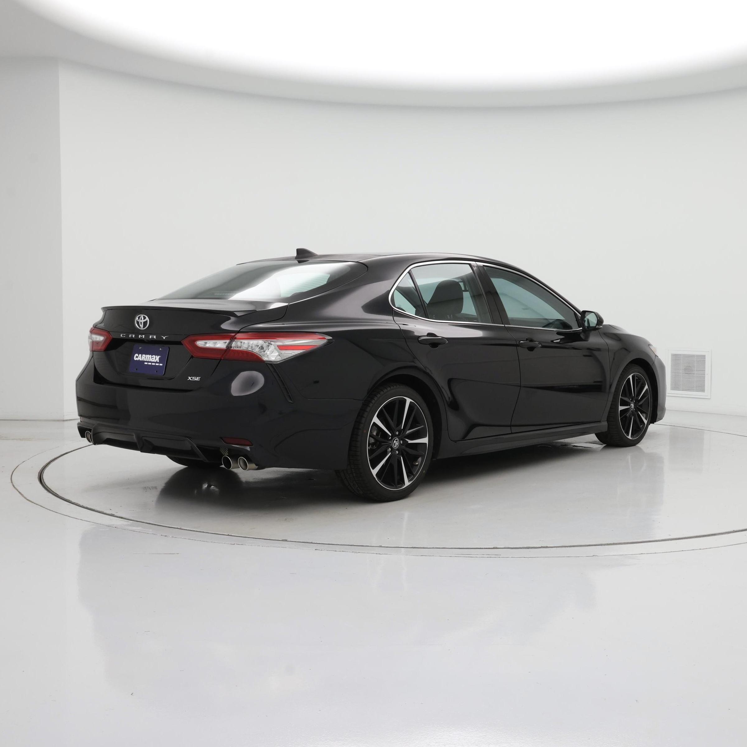 Thumbnail: 2018 Toyota Camry - 8