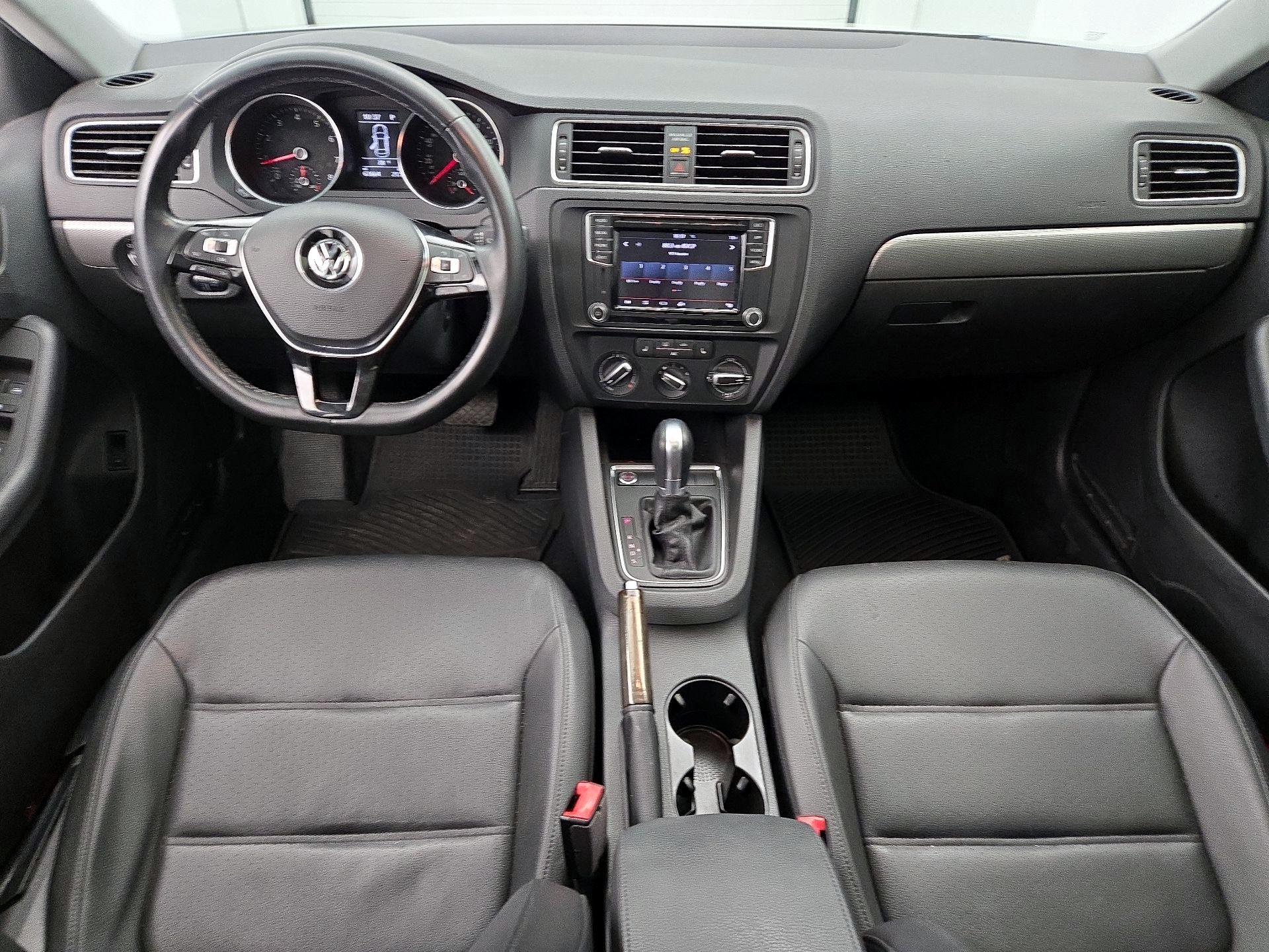 Thumbnail: 2018 Volkswagen Jetta - 9