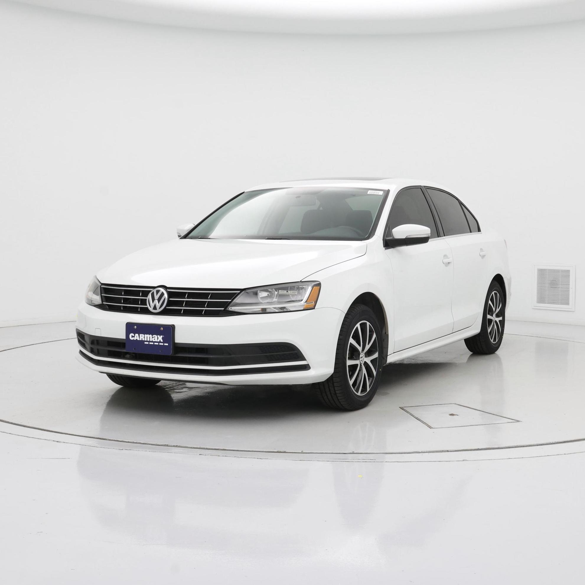 Thumbnail: 2018 Volkswagen Jetta - 4